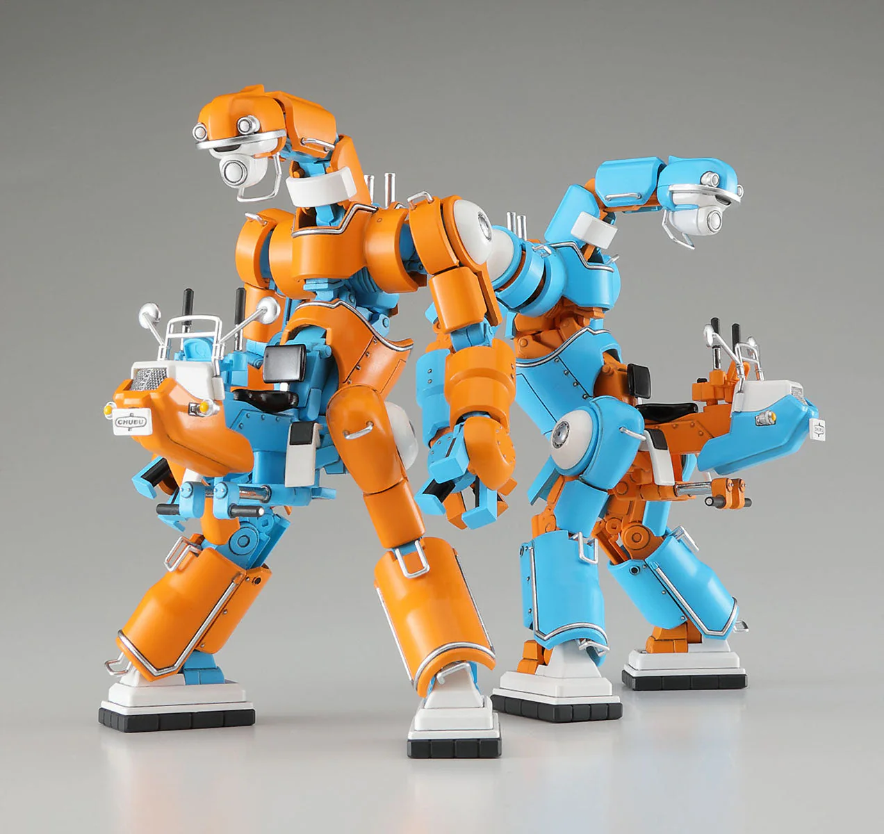 1/35 CHUBU 01 No.02 (ORANGE and LIGHT BLUE) LIGHT WEIGHT MECHATROBOT 2Kits - Image 2