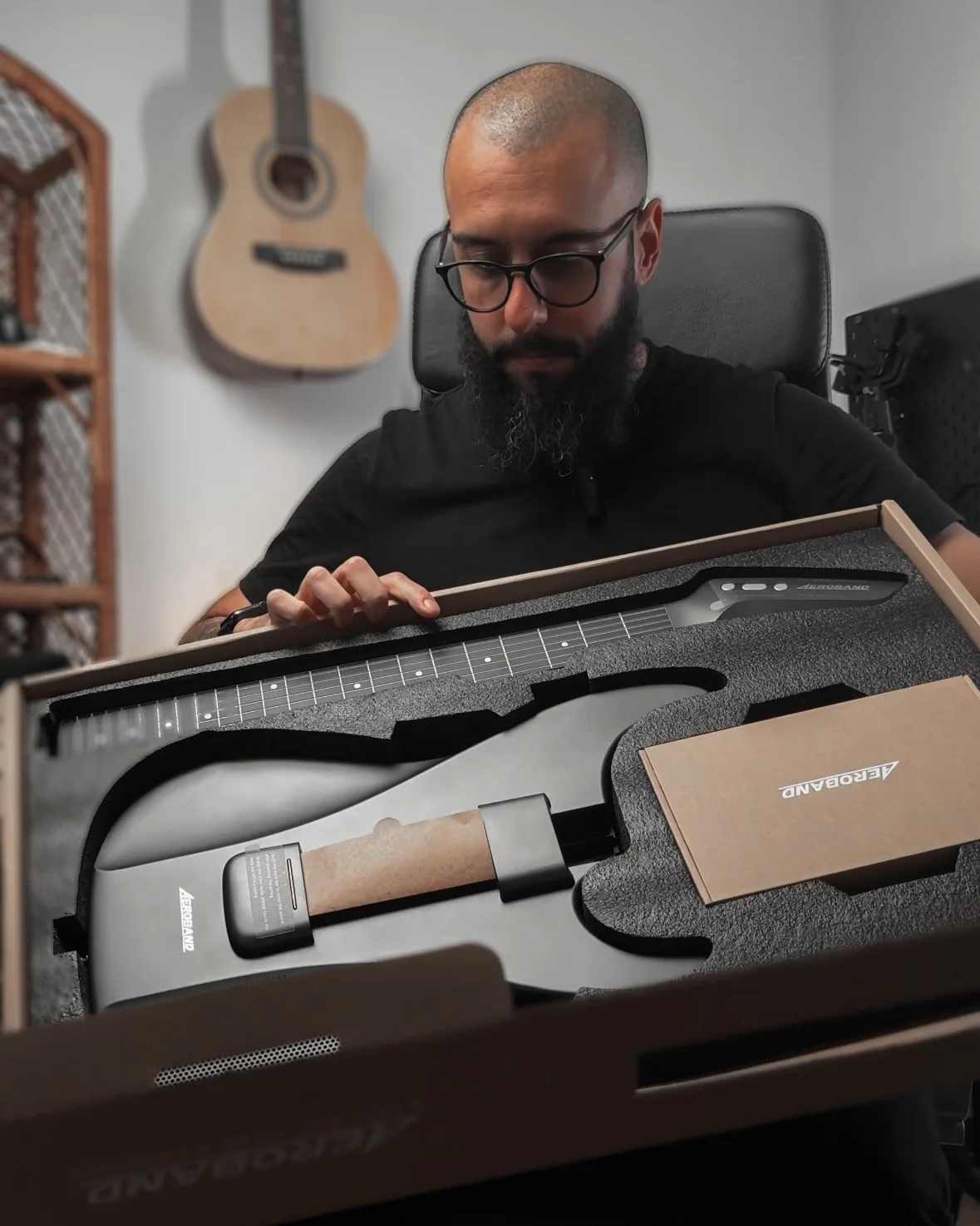 Aeroband Guitar Bundle Kit Black - Image 6