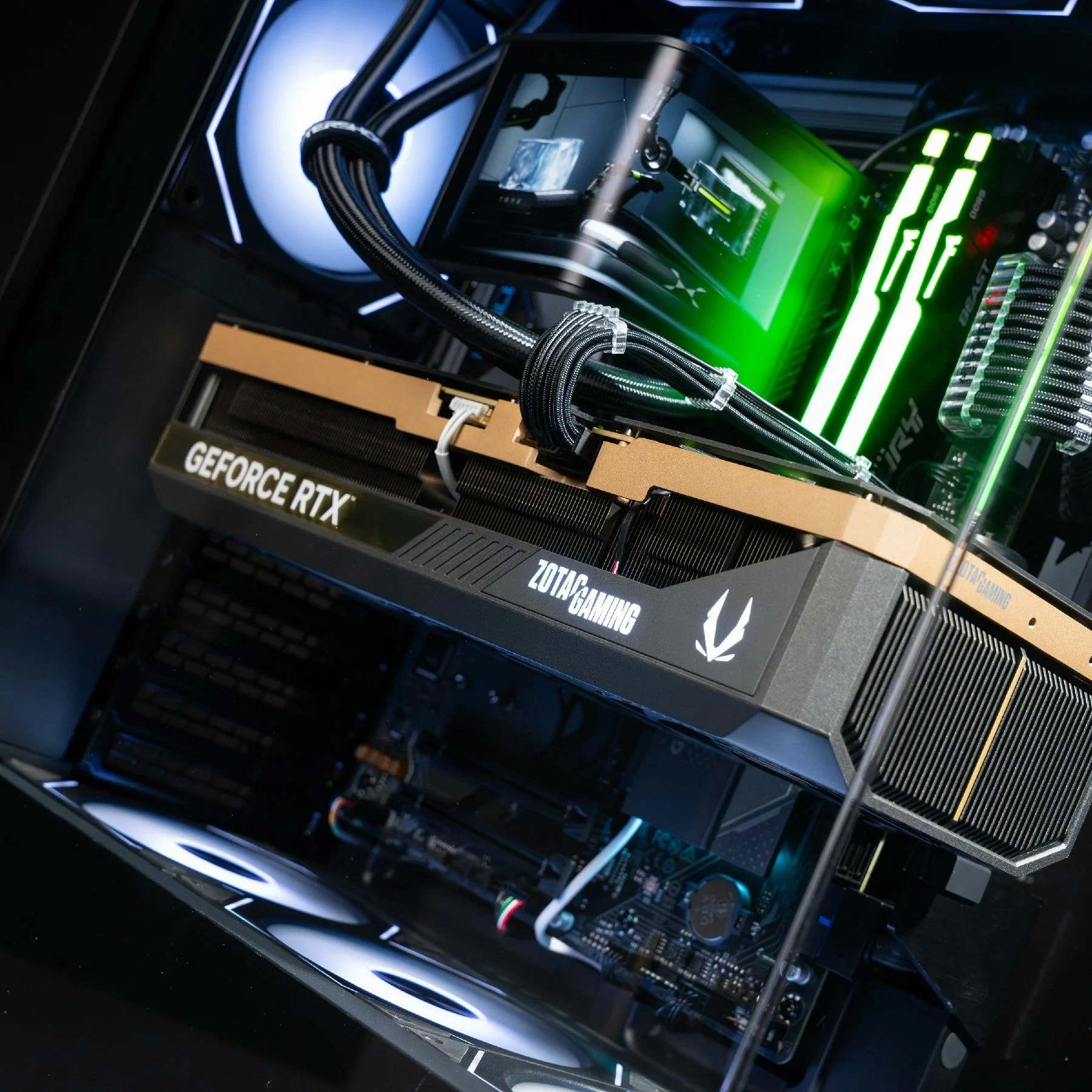 Aftershock Aether | RTX 5090 | Ryzen 9 9950X3D | Desktop Gaming PC - Image 2