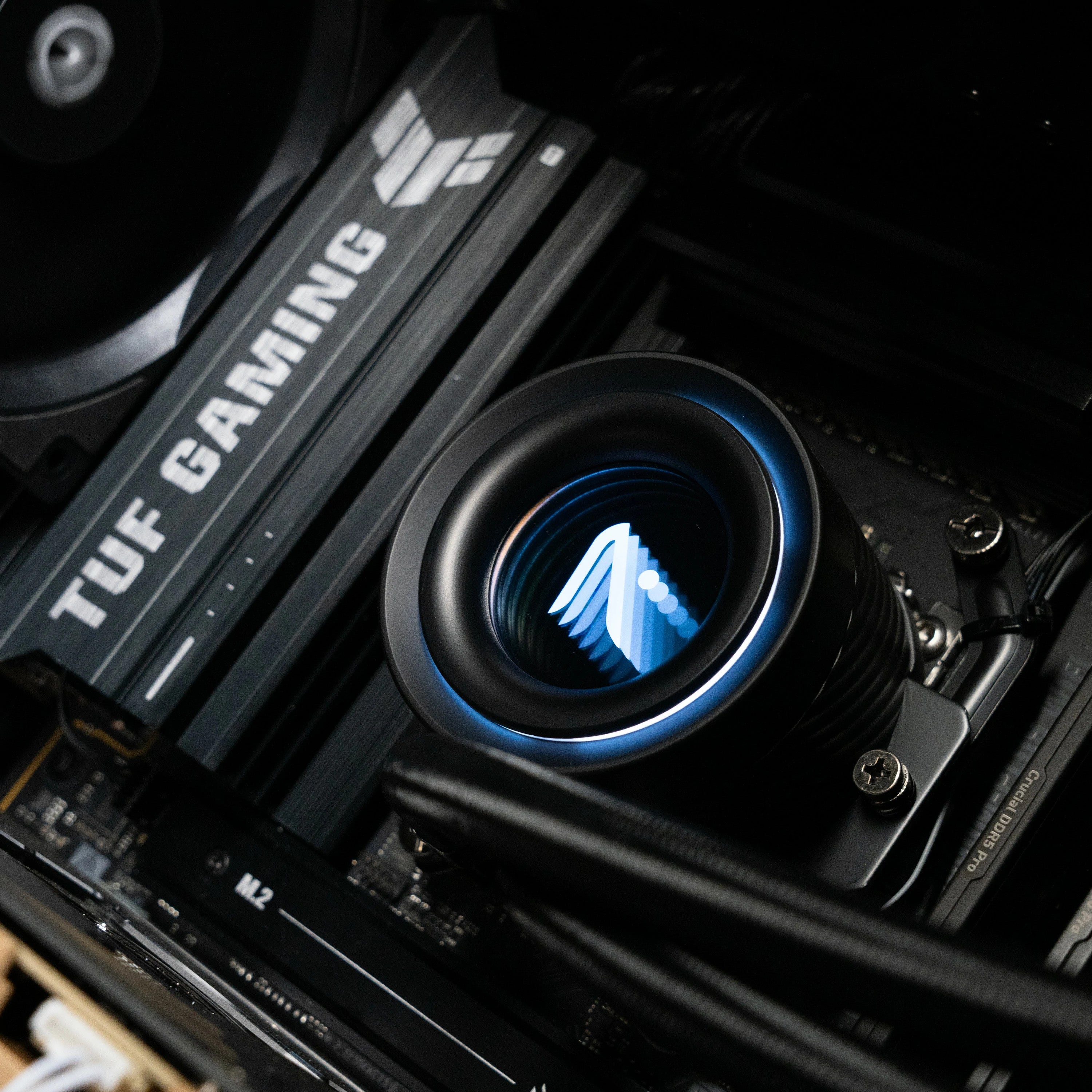 Aftershock Creator Max | RTX 5090 OC 32GB | Ryzen 9 9900X | Desktop Gaming PC - Image 3