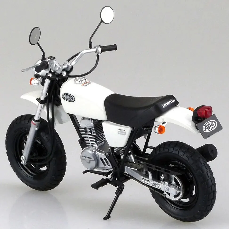 Aoshima 1/12 Honda AC16 Ape '07 - Image 3