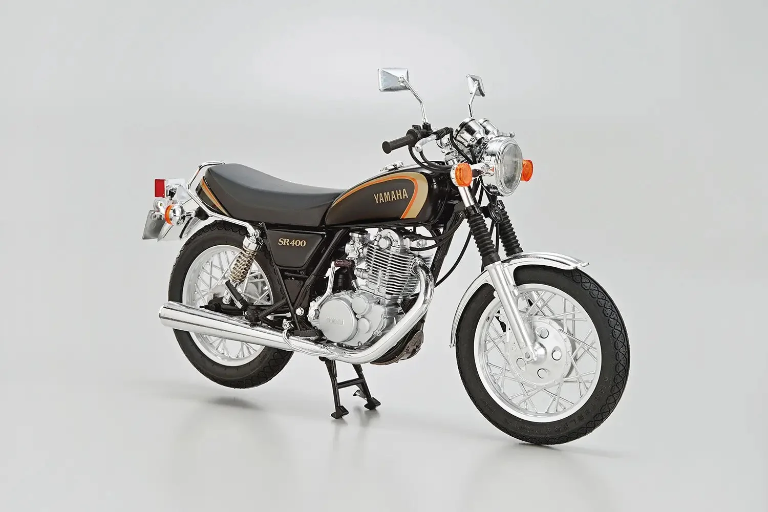Aoshima 1/12 Yamaha 1JR SR400 98 - Image 3