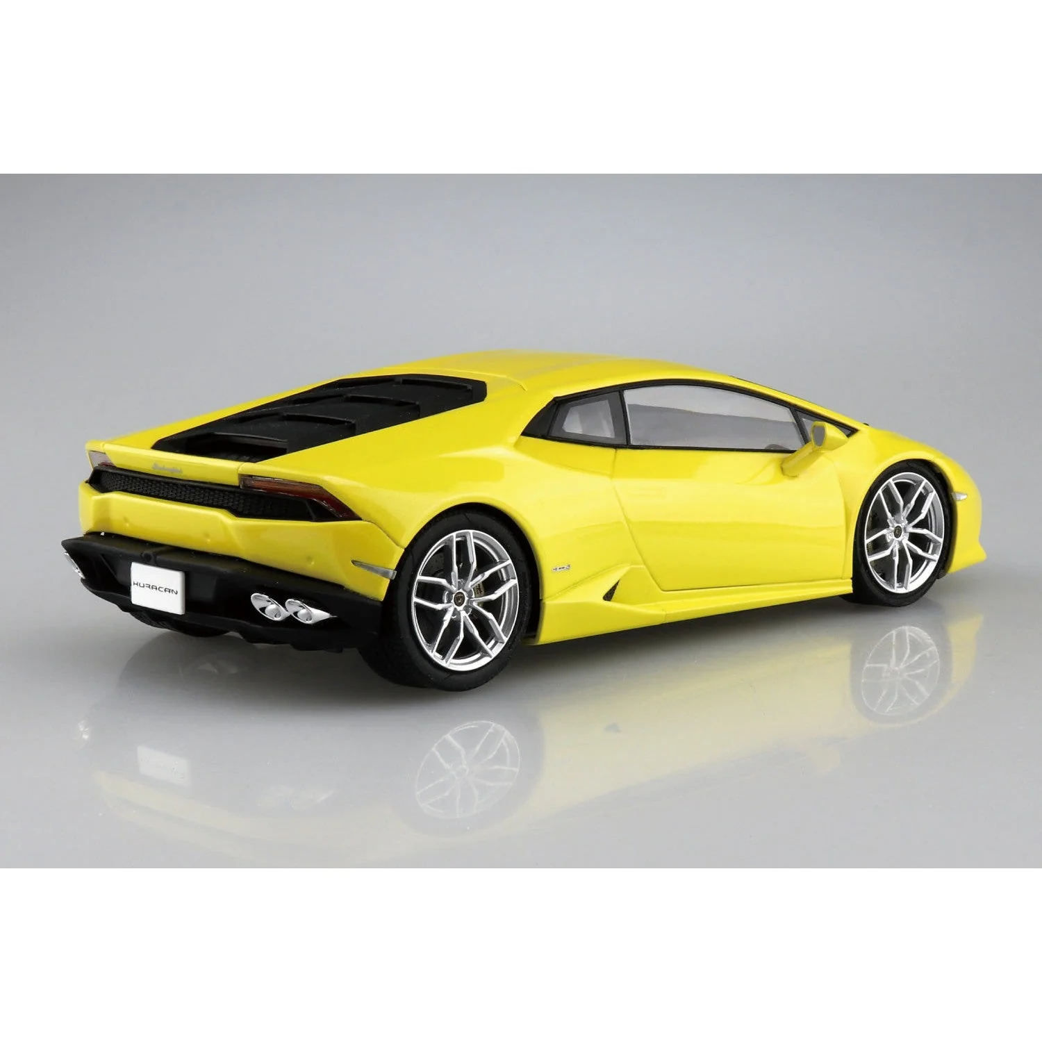 Aoshima 1/24 14 Lamborghini Huracan Yellow - Image 4