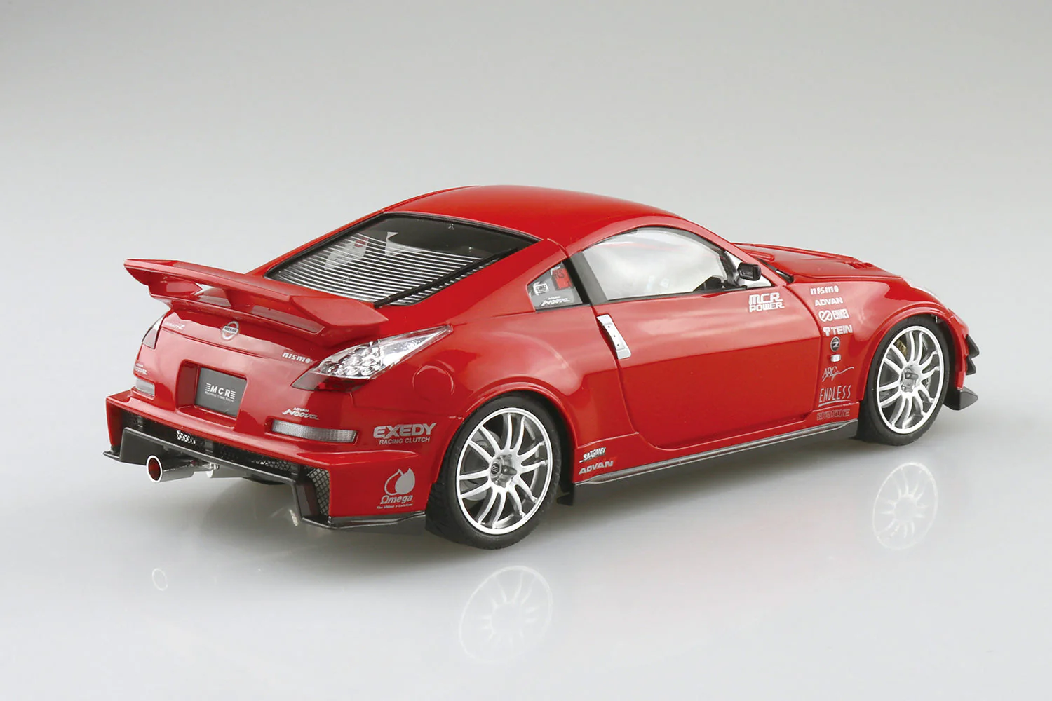 Aoshima 1/24 MCR Z33 Fairlady Z '05 (Nissan) - Image 4