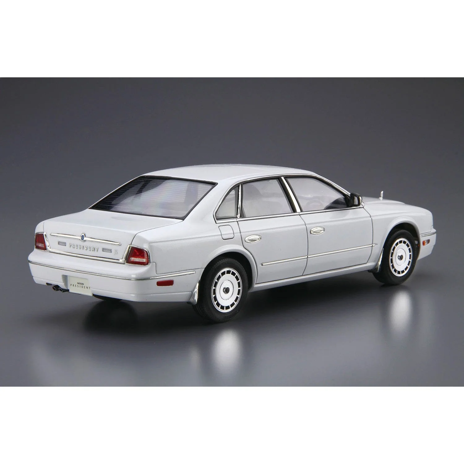 Aoshima 1/24 Nissan G50 President/Infiniti Q45 89 - Image 2