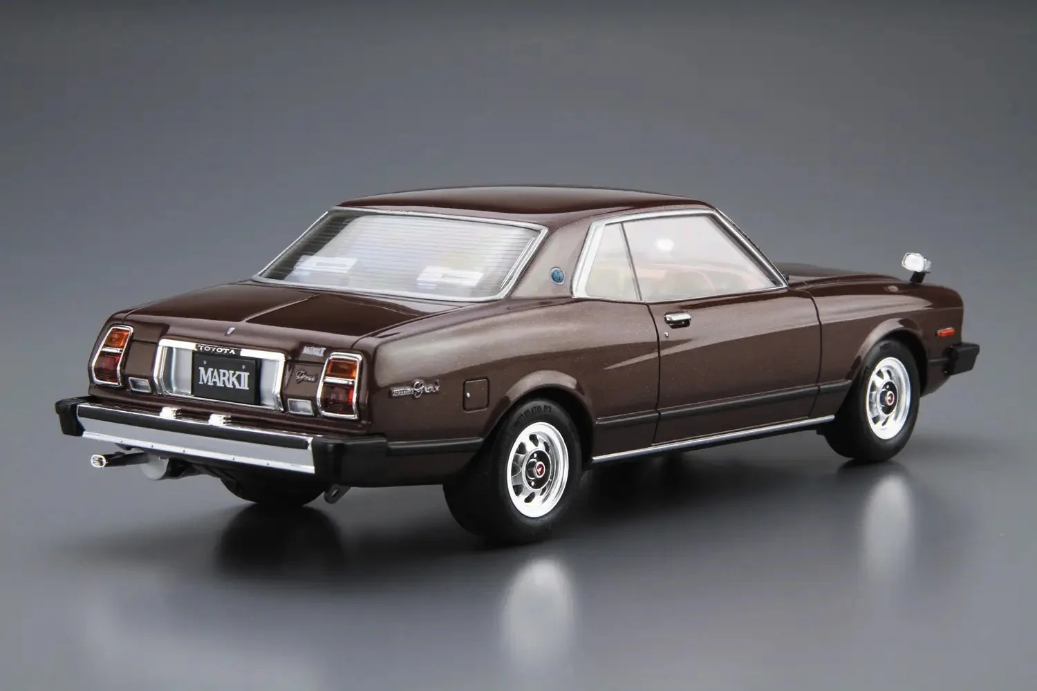 Aoshima 1/24 Toyota MX41 Mark 2/Chaser 79 - Image 3