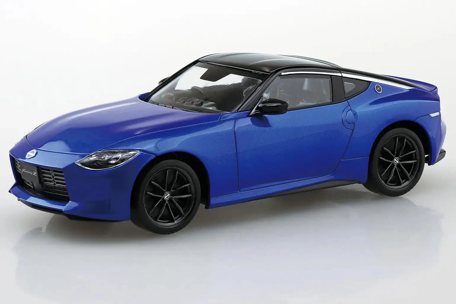 Aoshima 1/32 Snap Nissan RZ34 Fairlady Z (Seiran Blue) - Image 3