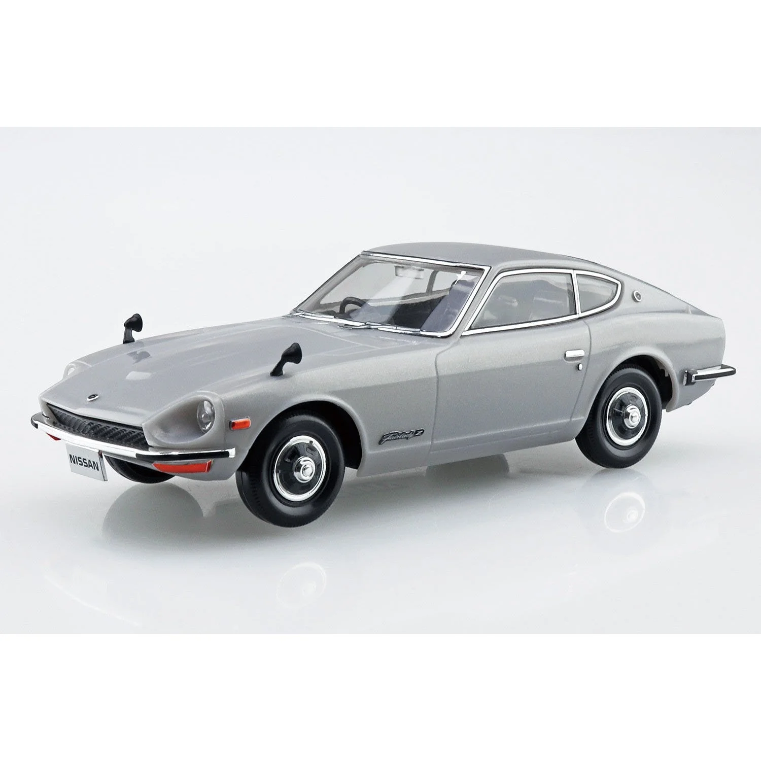 Aoshima 1/32 Snap Nissan S30 Fairlady Z (Silver) - Image 2