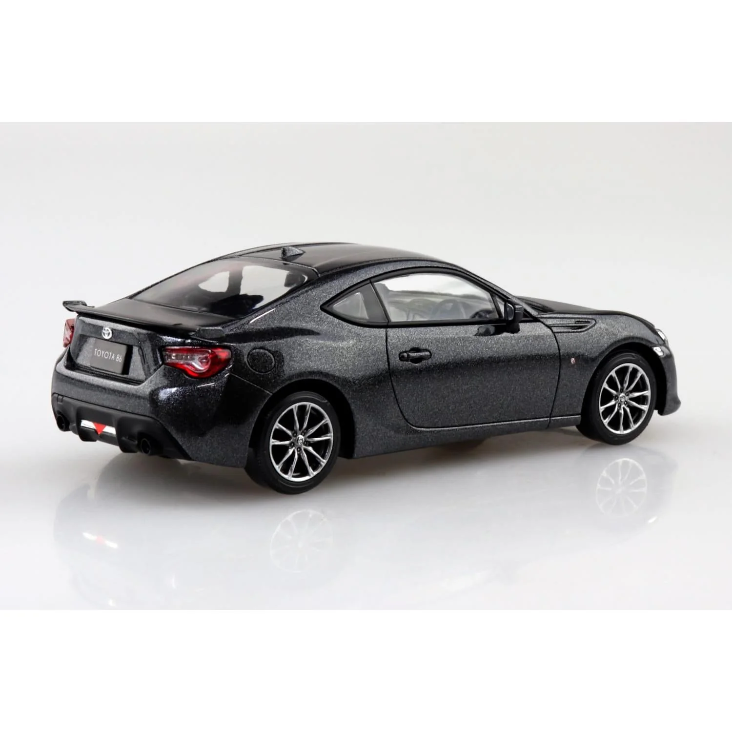 Aoshima 1/32 Snap Toyota 86 (Dark Gray Metallic) - Image 2