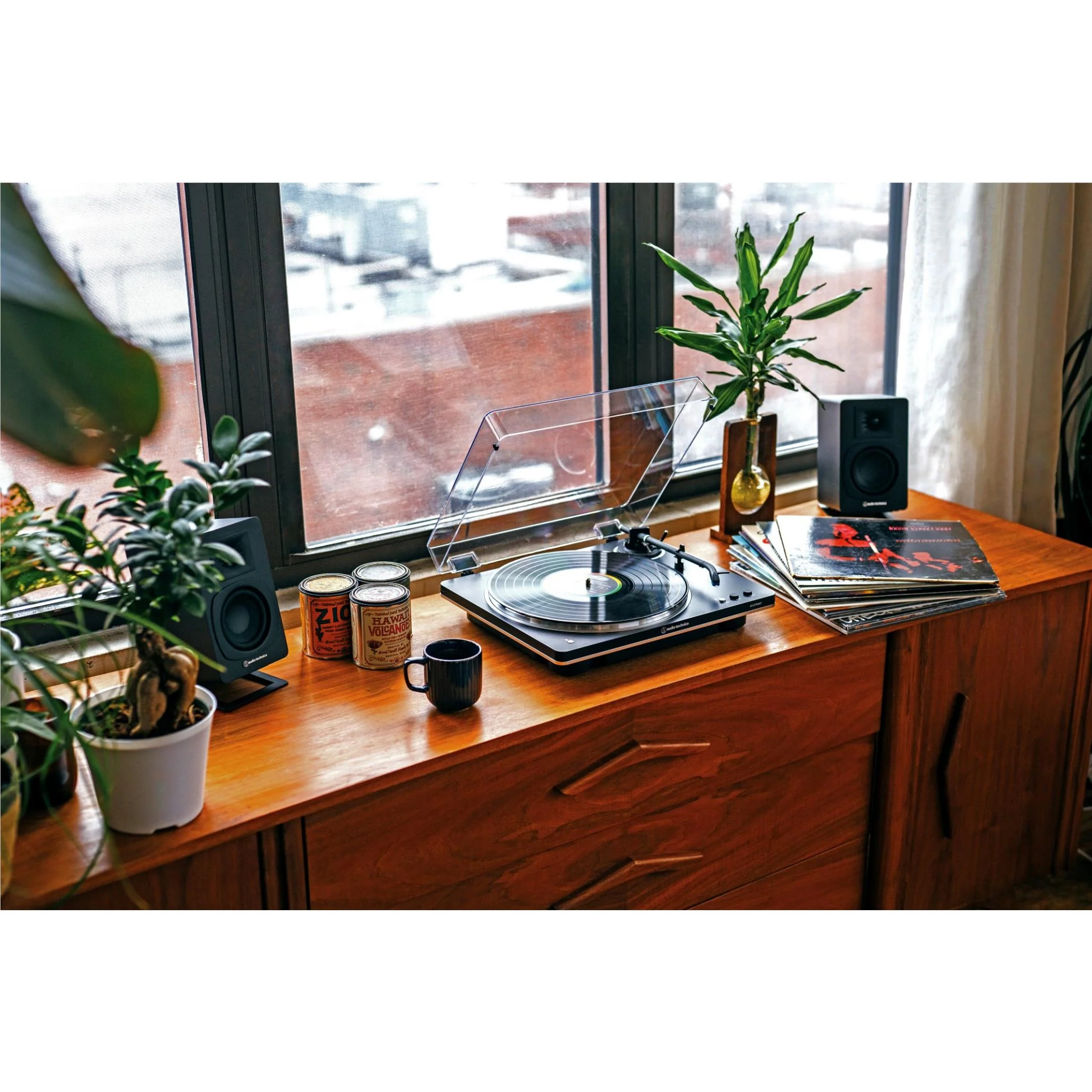 Audio-Technica LP70XBT Fully Automatic Bluetooth Turntable (Black/Silver) - Image 6