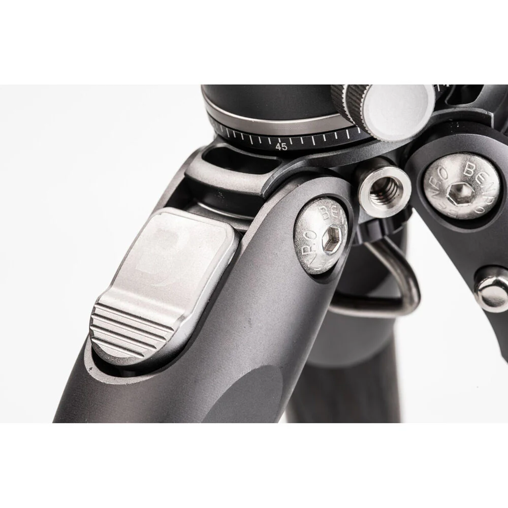 Benro Tortoise 24C Carbon Fibre 4 Section Photo Tripod 122cm - Image 5