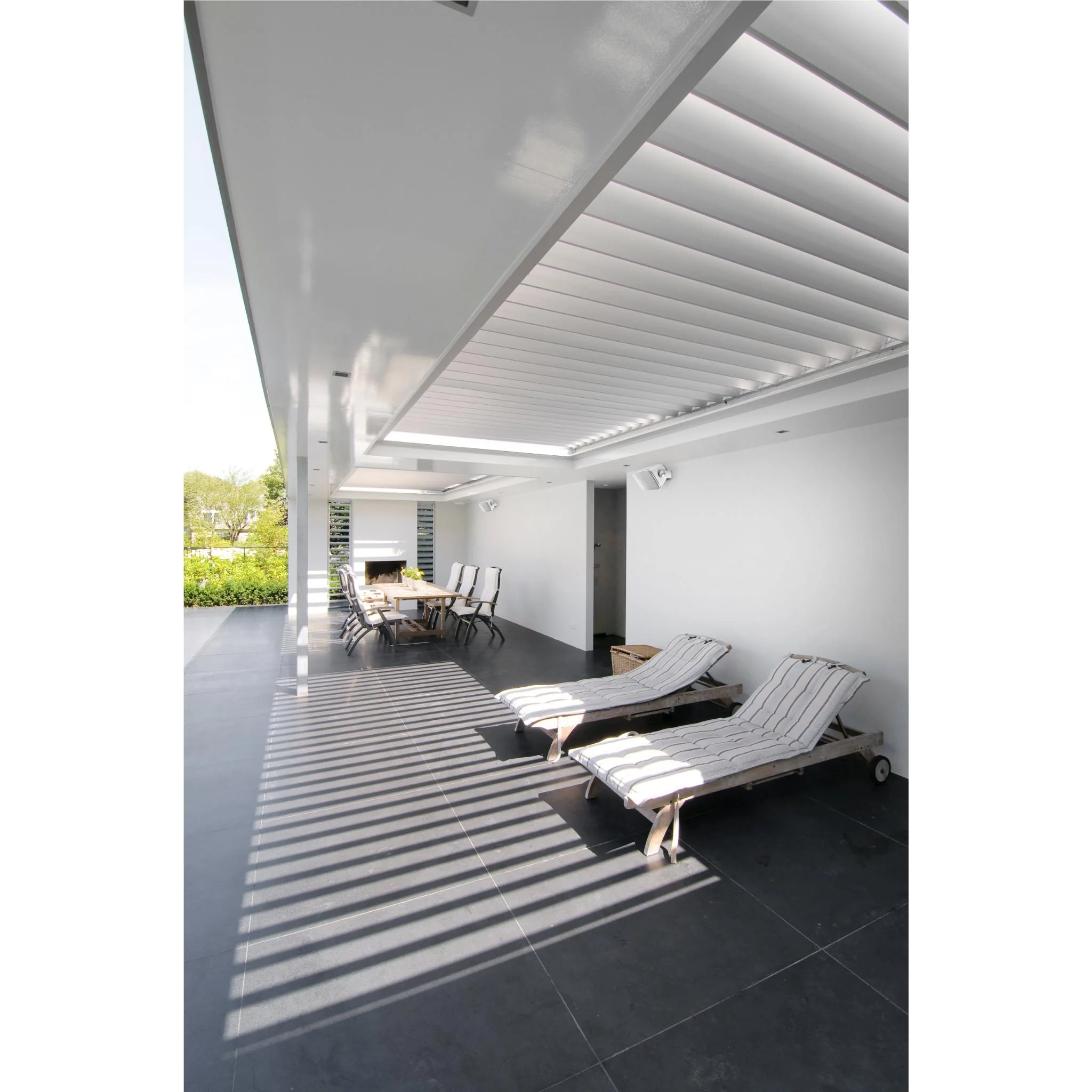 Bowers & Wilkins AM-1 2-Way Outdoor Speaker (White) [Pair] - Image 5