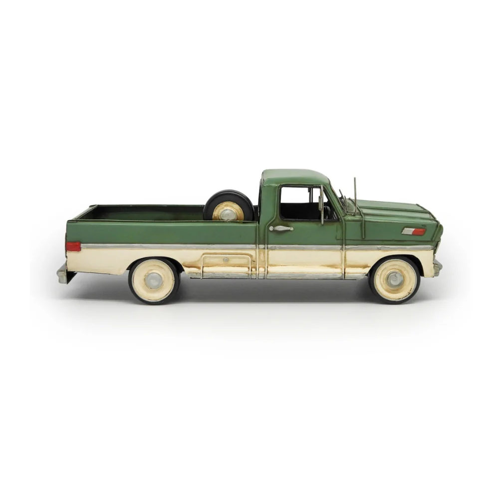 Boyle Metal Ornament Figurine 1970 Ford F-100 Ranger Car 33cm (Green) - Image 2