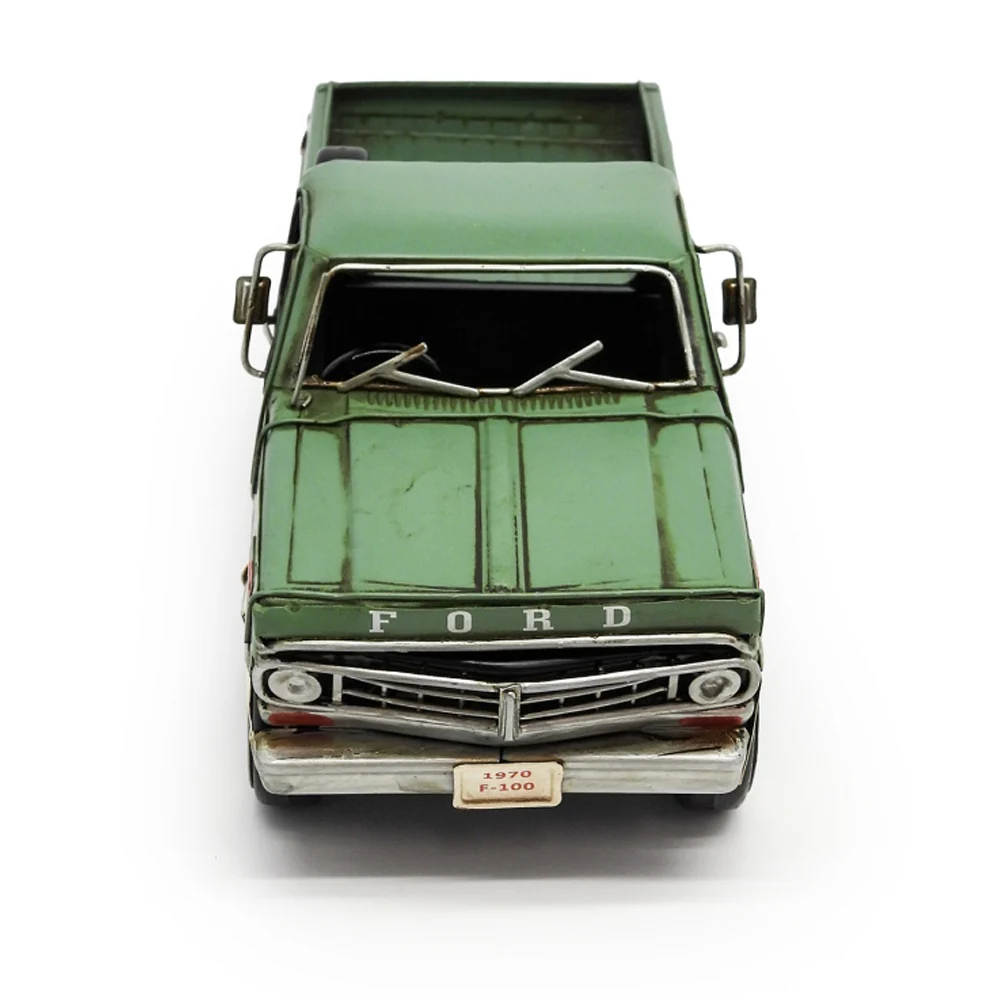 Boyle Metal Ornament Figurine 1970 Ford F-100 Ranger Car 33cm (Green) - Image 3