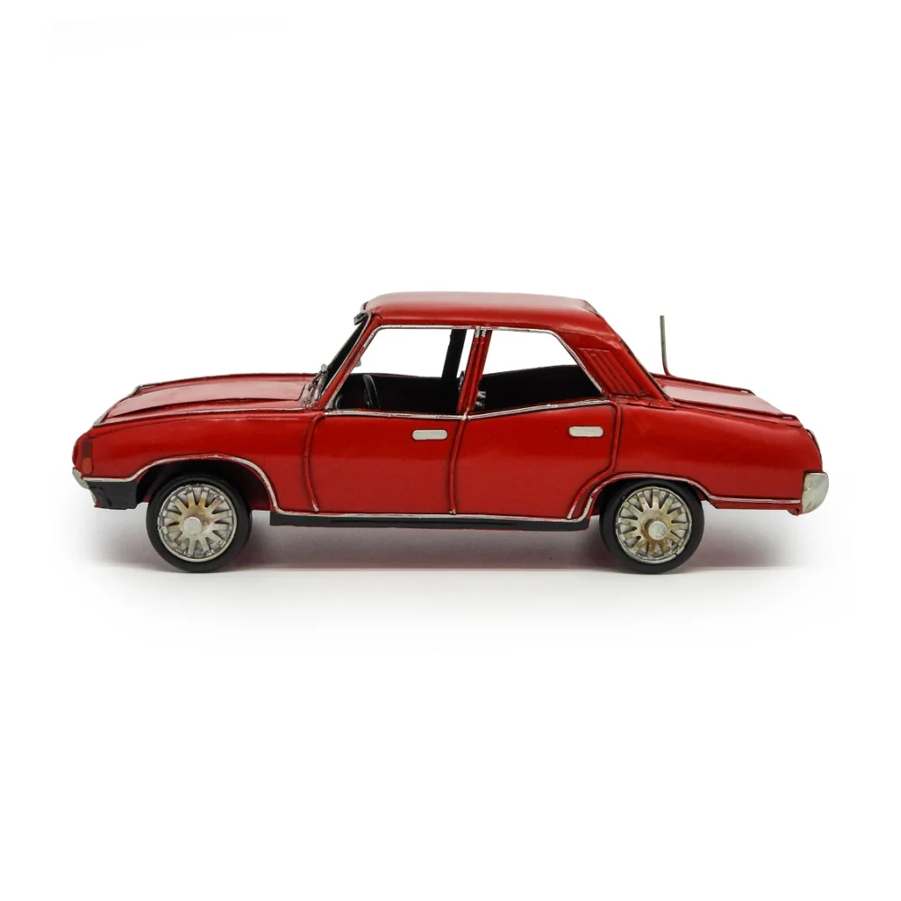 Boyle Metal Ornament Home Decor Collectible 1974 Leyand P76 Car 26x11x9cm (Red) - Image 4