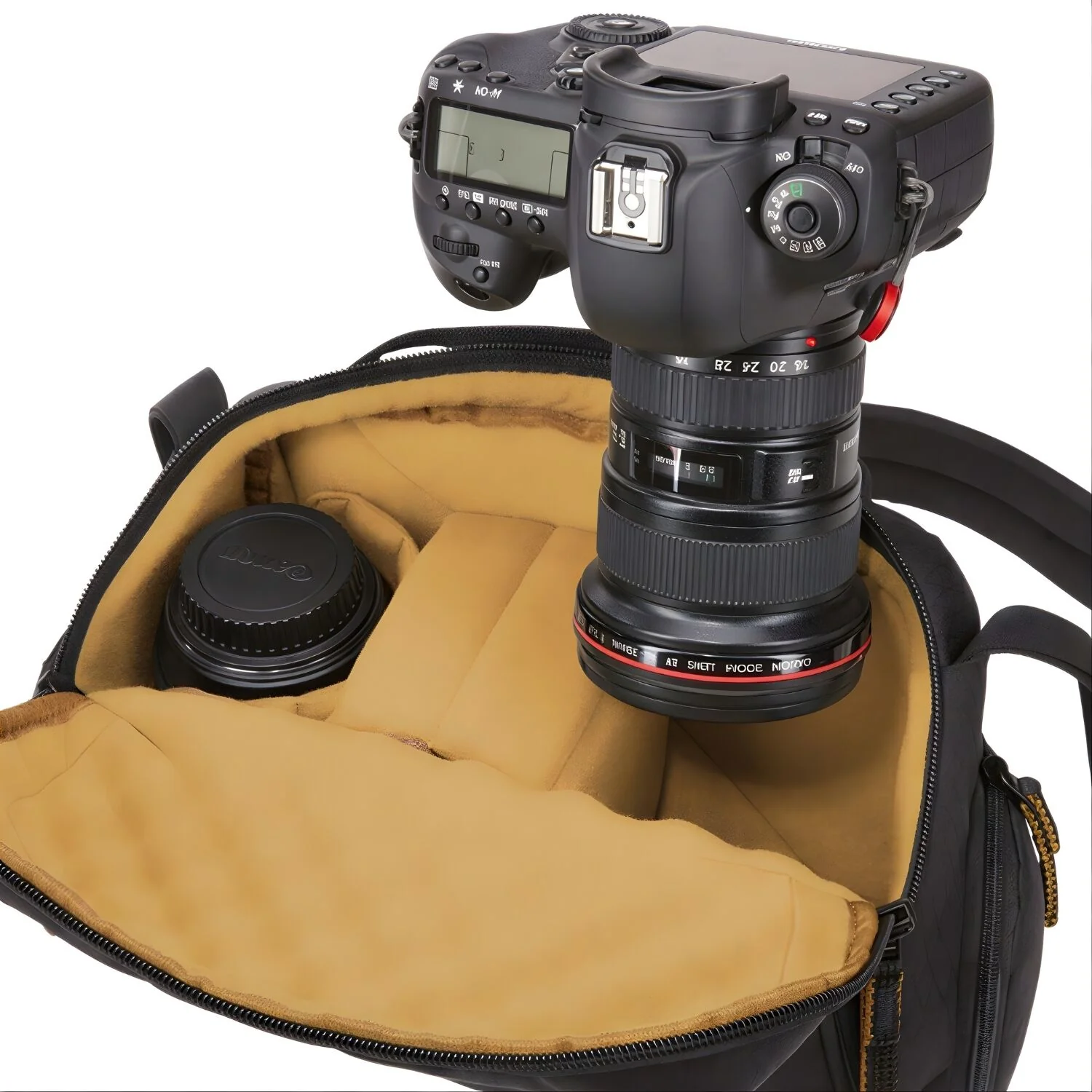 Case Logic Viso Medium Camera Bag DSLR Sling Fits 1–2 Lenses in Black - Image 3
