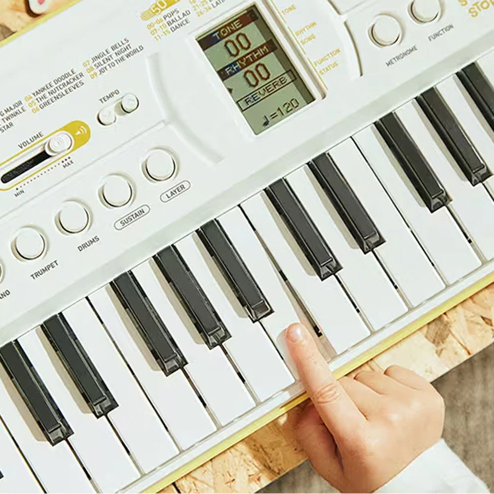 Casio SA-80 Casiotone 44 Key Mini Keyboard - White - Image 4