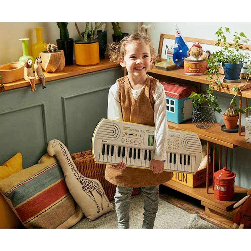 Casio SA-80 Casiotone 44 Key Mini Keyboard - White - Image 6