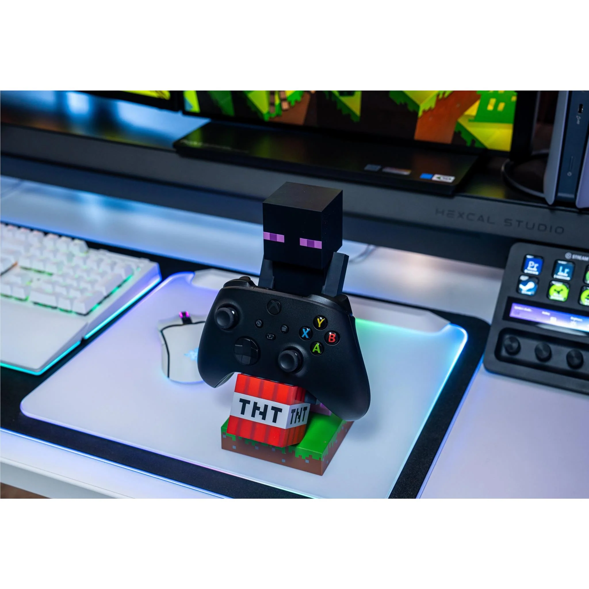 Minecraft: Enderman Cable Guy Controller and Phone Stand - Image 6