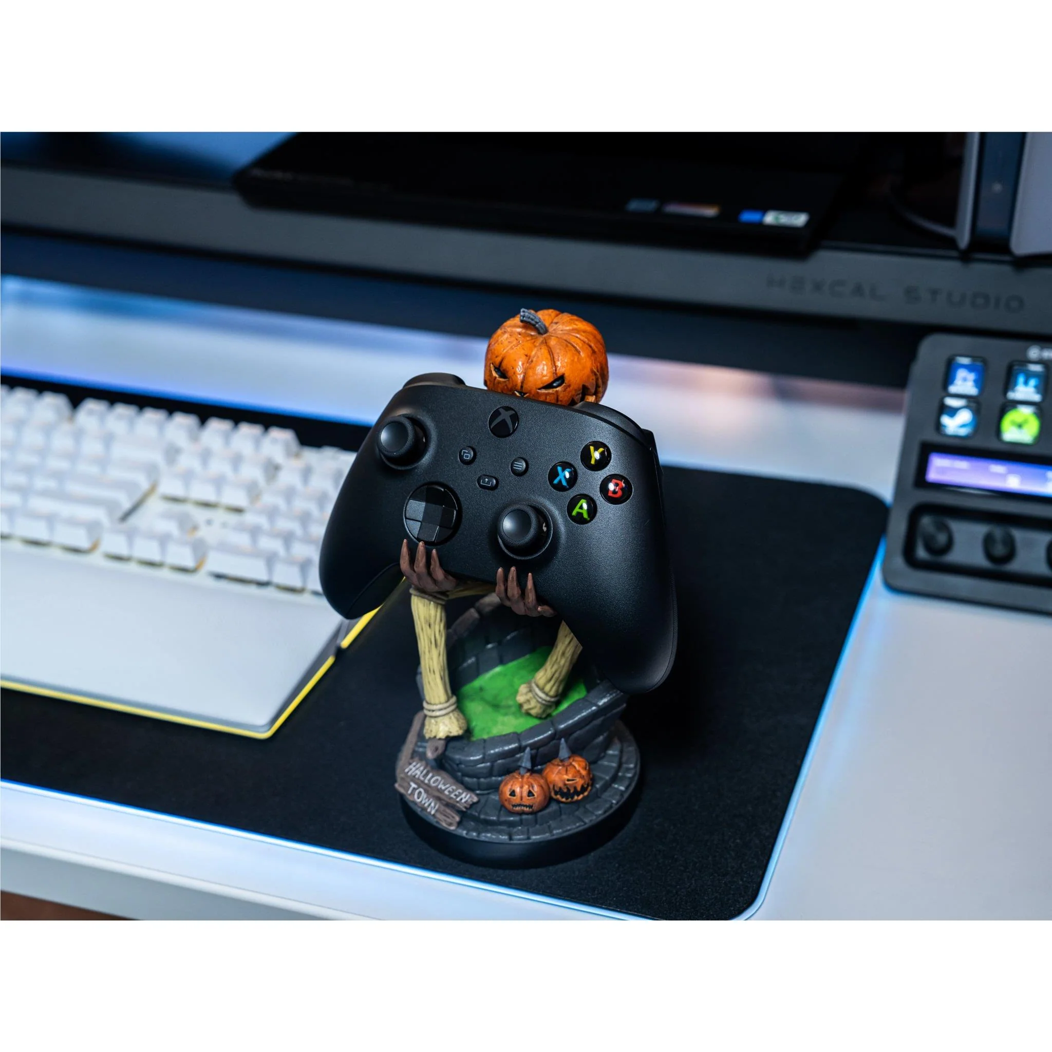 The Nightmare Before Christmas: Jack Pumpkin King Cable Guys Controller and Phone Stand - Image 5