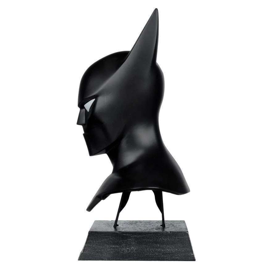 DC Comics – Batman Cowl (Batman Beyond) 1:3 Scale Cowl Replica - Image 2