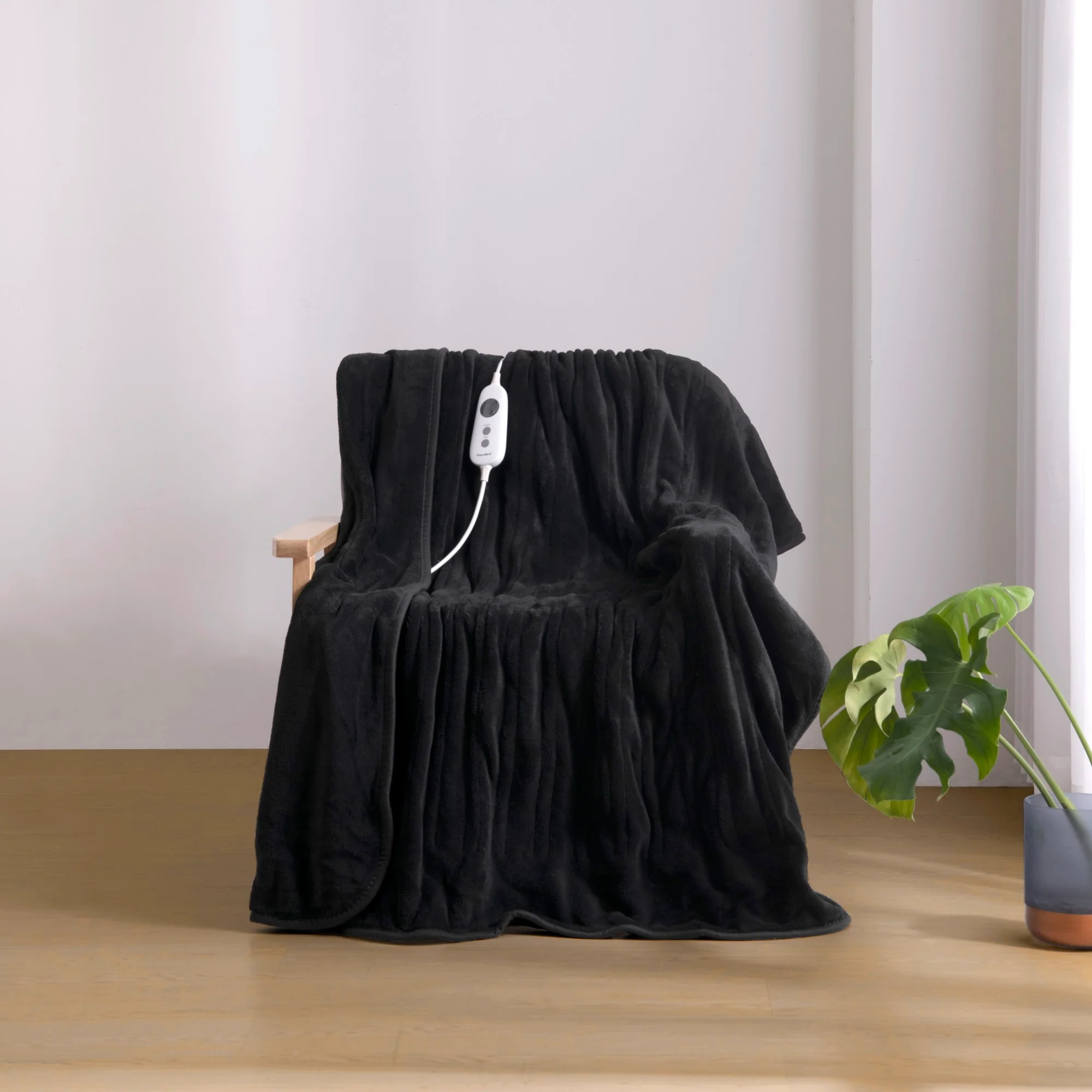 Dreamaker Coral Fleece Electric Heated Throw Blanket [130x160cm] (Charcoal) - Image 2