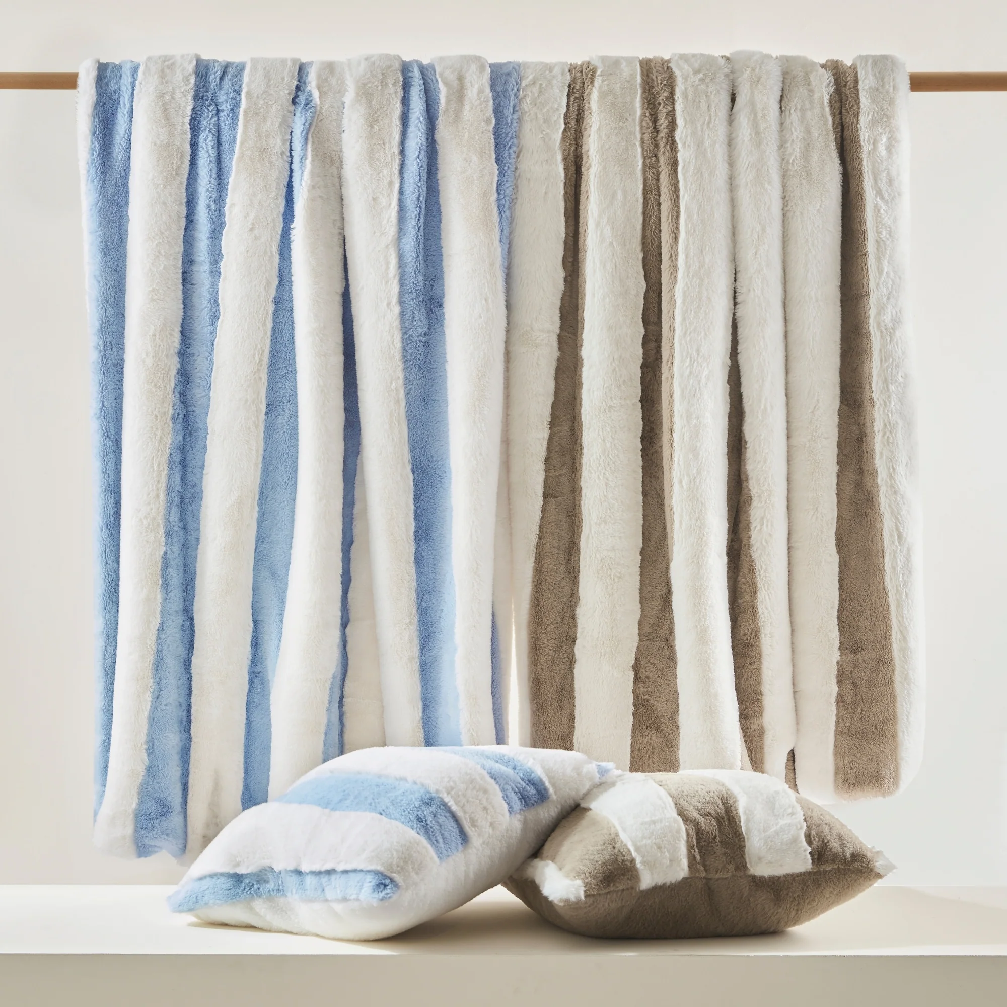 Dreamaker Denver Carved Stripe Faux Fur Heated Throw [180x200cm] (Natural) - Image 9
