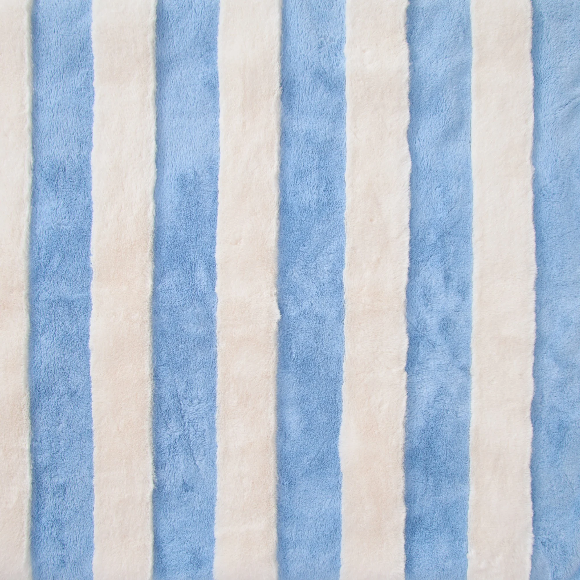 Dreamaker Denver Carved Stripe Faux Fur Heated Throw [180x200cm] (Sky) - Image 4