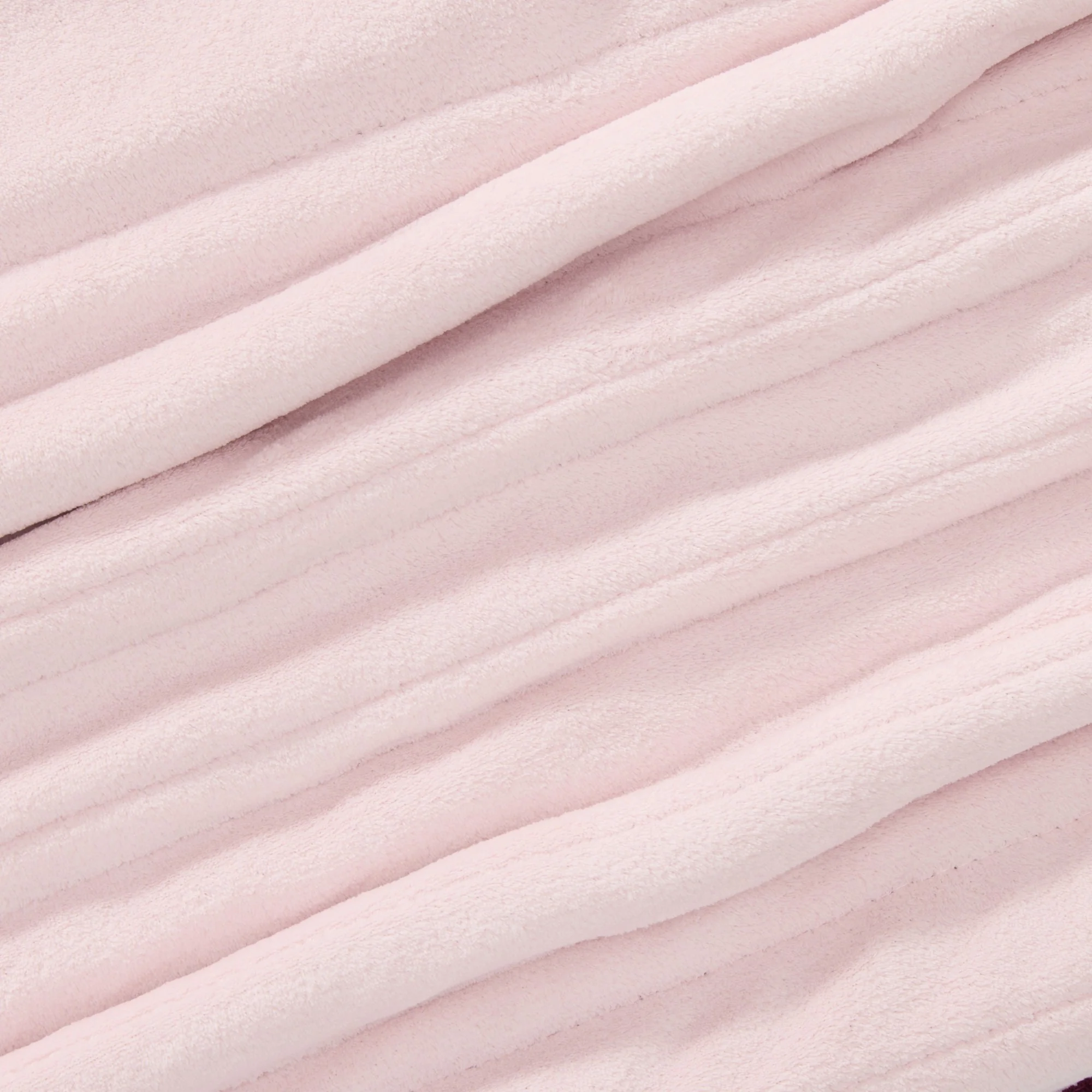 Dreamaker Eve Reversible Sherpa and Coral Fleece Heated Throw [130x160cm] (Cherry/Blush) - Image 5