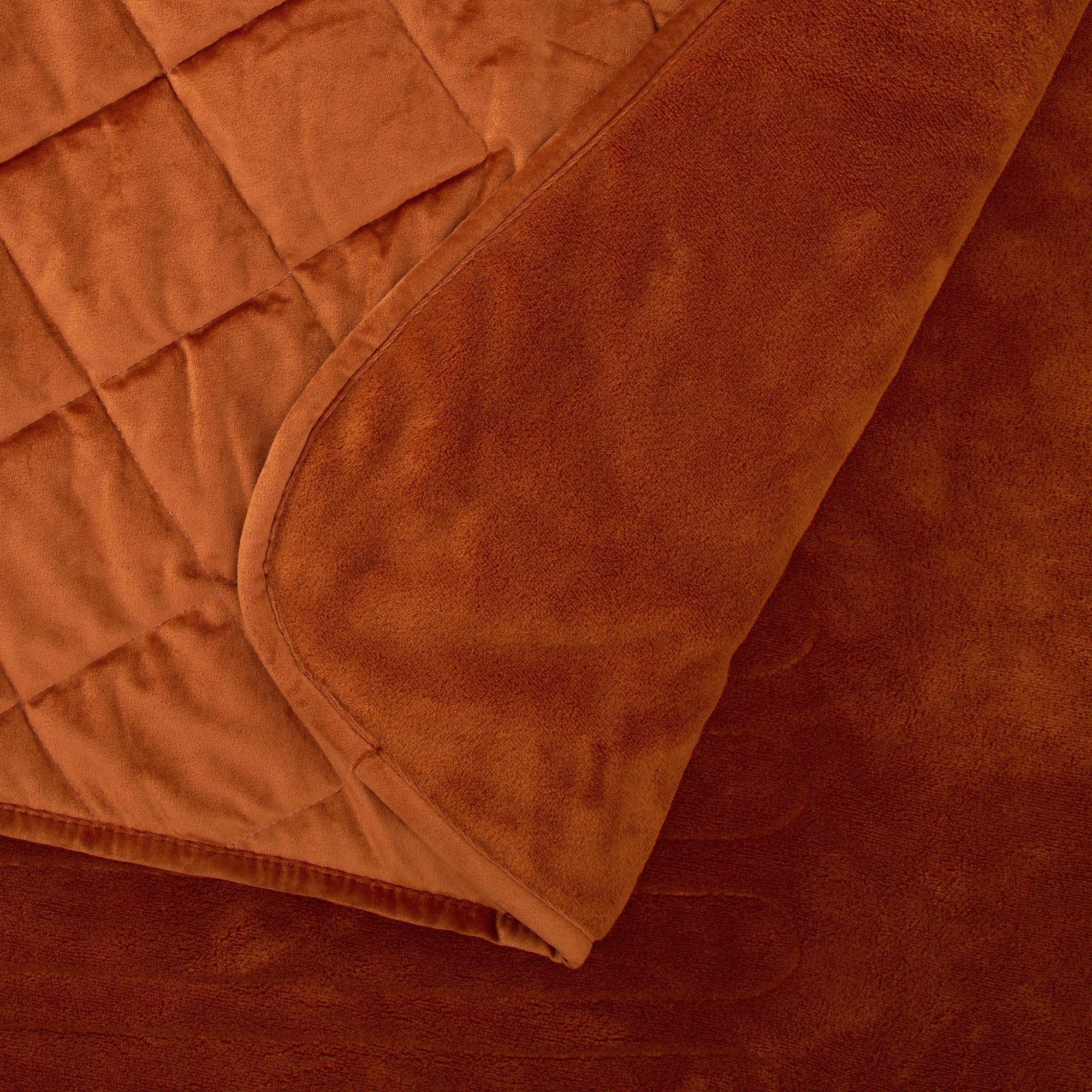 Dreamaker Haven Velvet Heated Throw [130x160cm] (Rust) - Image 3