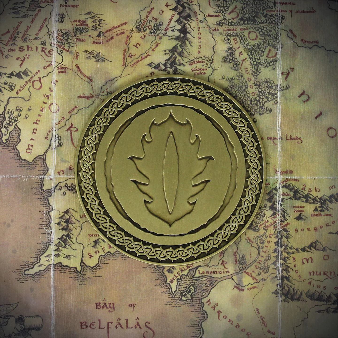Fanattik The Lord of the Rings Limited Edition Mordor Medallion - Image 4