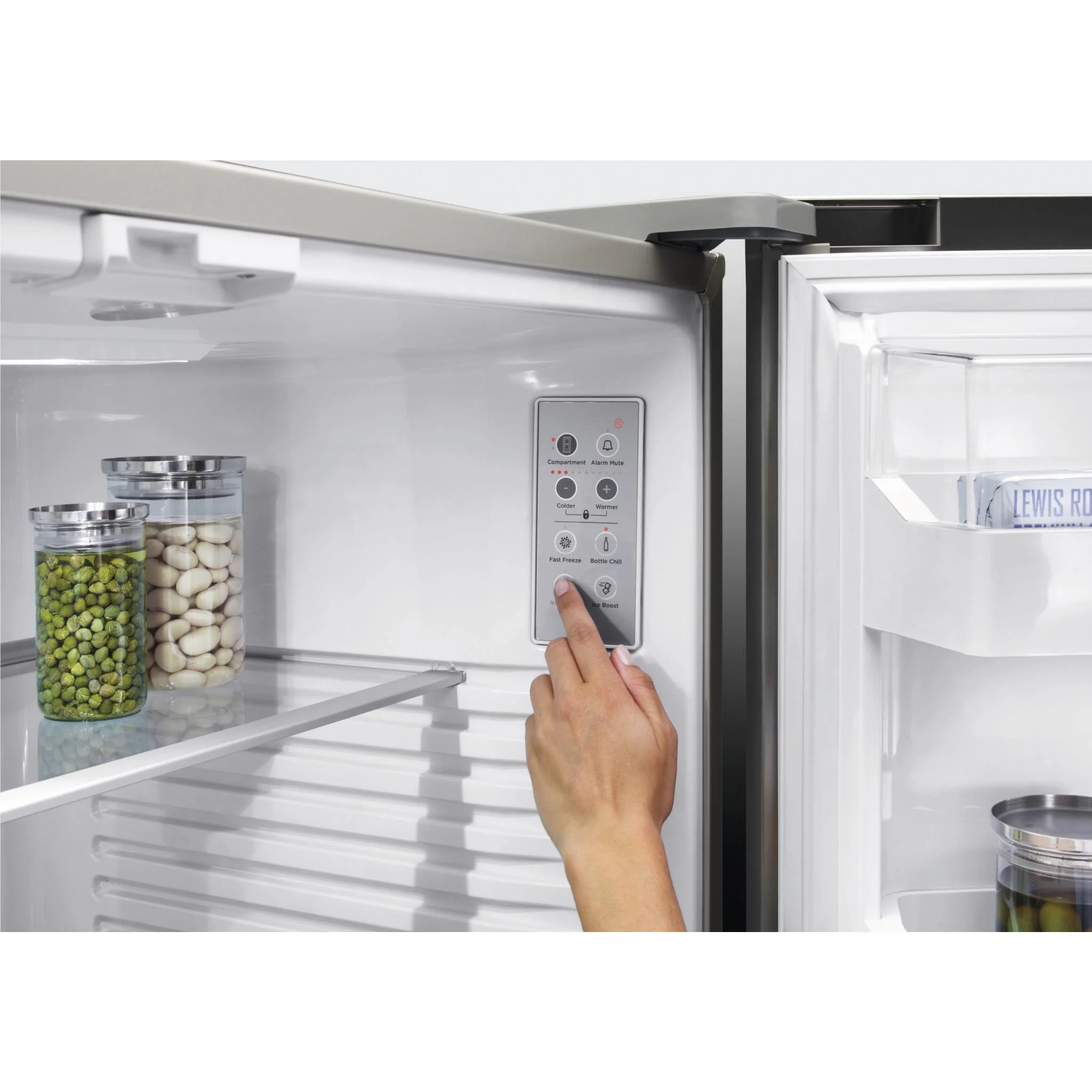 Fisher & Paykel RF610ADX5 569L French Door Fridge (Stainless Steel) - Image 8