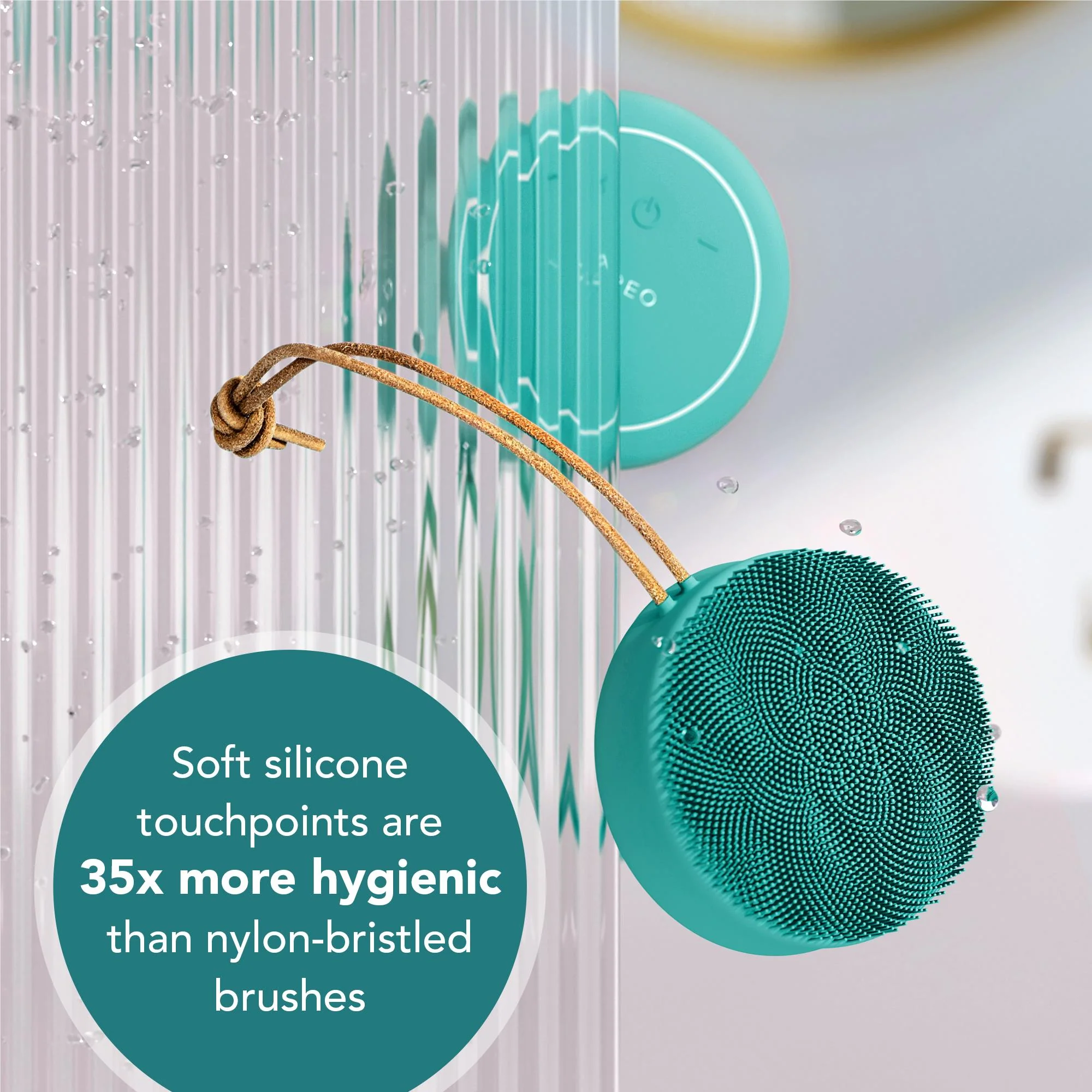 Foreo Luna 4 Body Brush (Evergreen) - Image 6