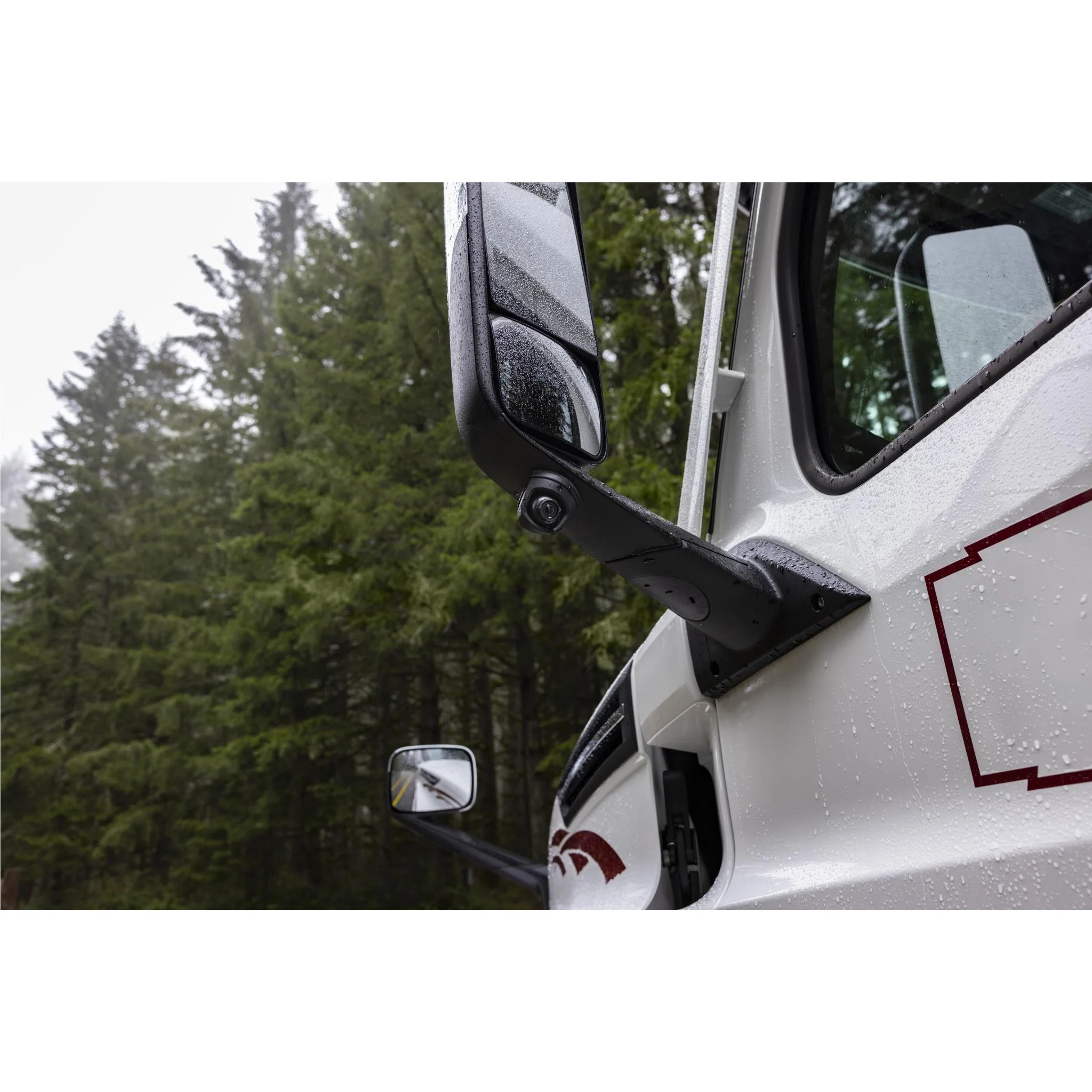 Garmin dezl DualView Camera System - Image 10