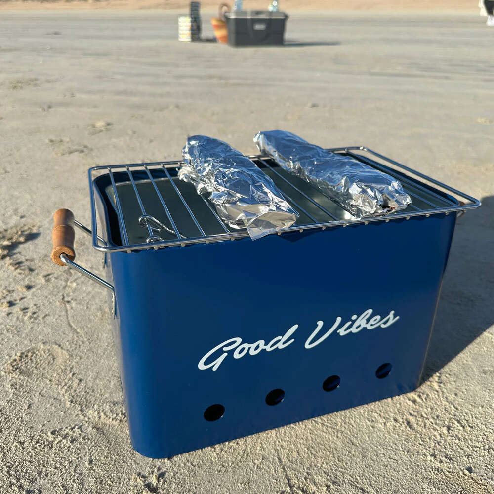 Good Vibes Hamptons Charcoal Portable BBQ Grill (Navy) - Image 3