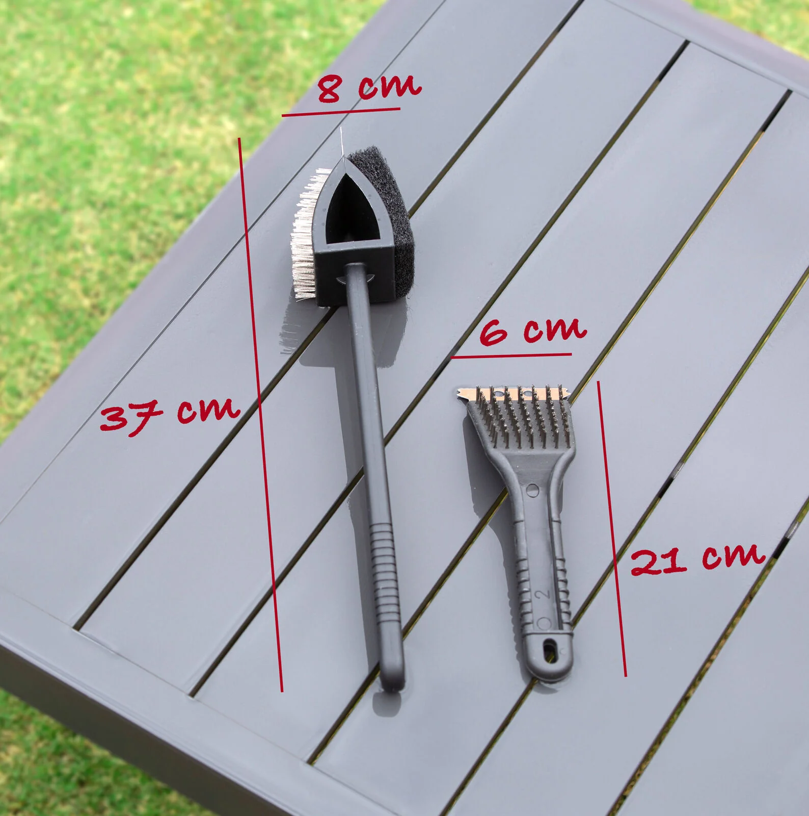 Hacienda Stainless Steel BBQ Brush and Scraper Blade - Image 3