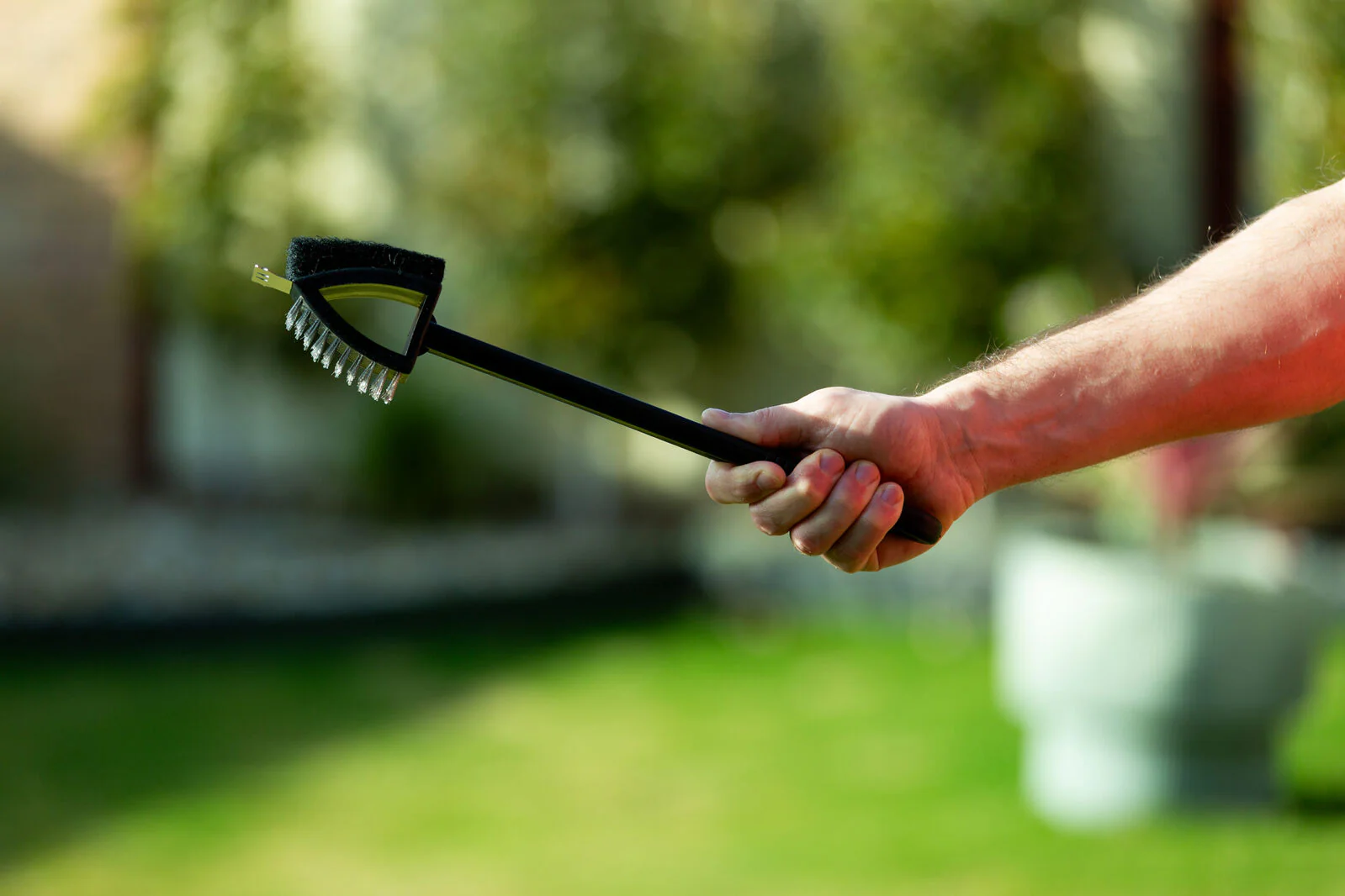 Hacienda Stainless Steel BBQ Brush and Scraper Blade - Image 5