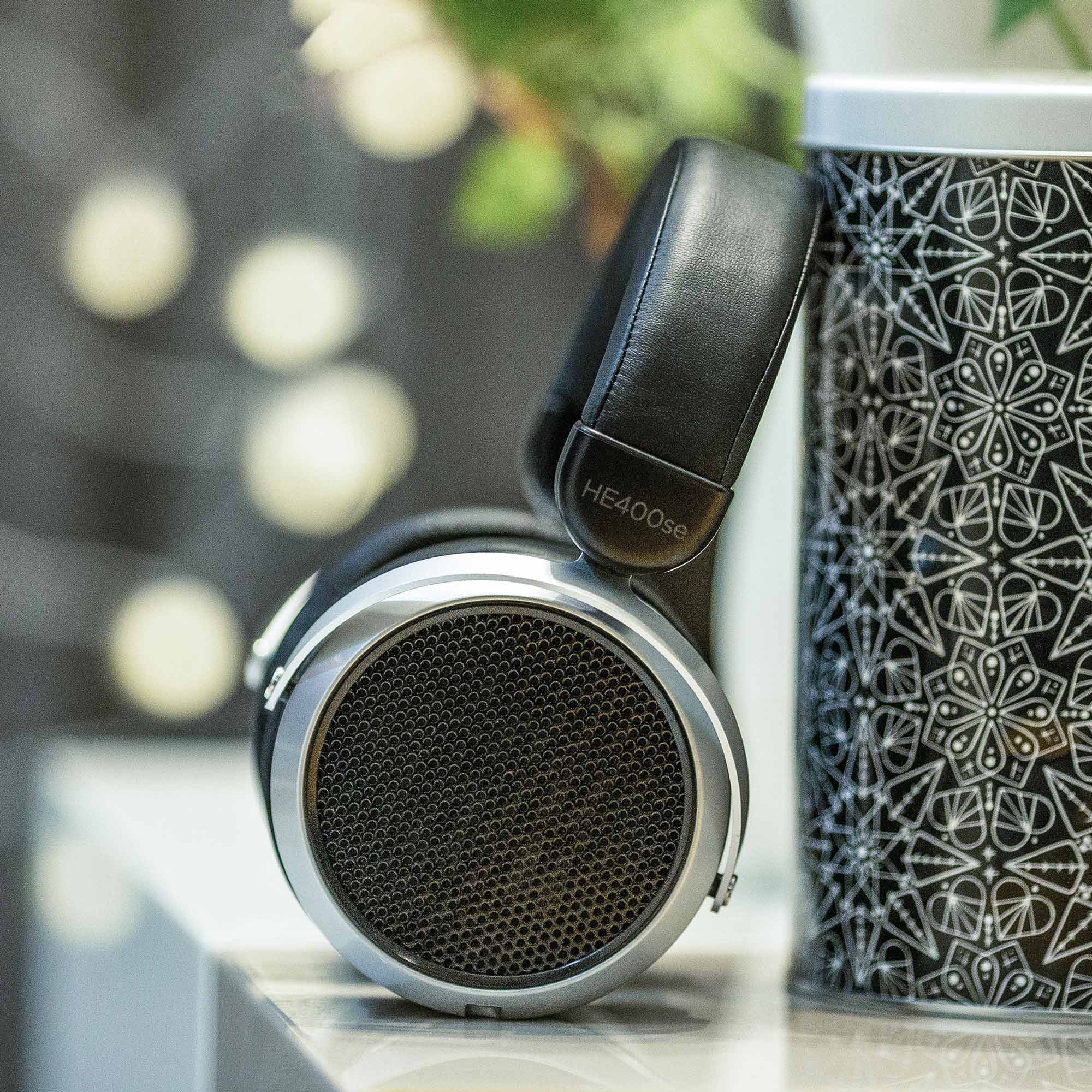 HiFiMAN HE-400SE V2 Open Back Planar Magnetic Headphones - Image 2