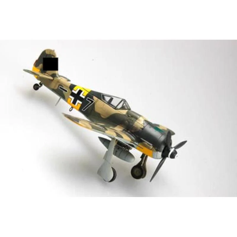 Hobby Boss 1/72 Fw190A-6 Plastic Model Kit - Image 2