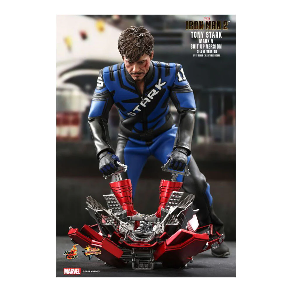 Iron Man 2 Tony Stark Mark V Suit Up Deluxe 1:6 Scale Collectable - Image 4
