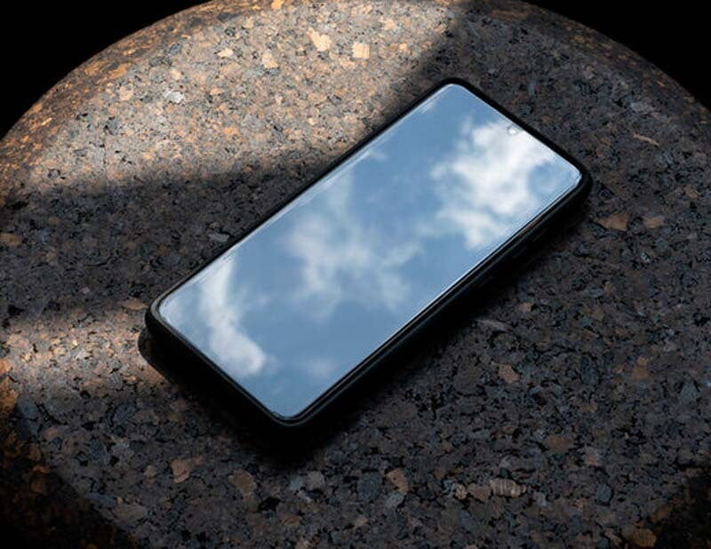 iShield Shatterproof Hybrid Glass Screen Protector iPhone 12 Mini [Privacy] - Image 3
