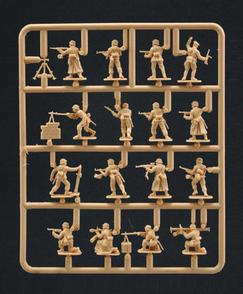 Italeri 1/72 WWII German Elite Troops - Image 5