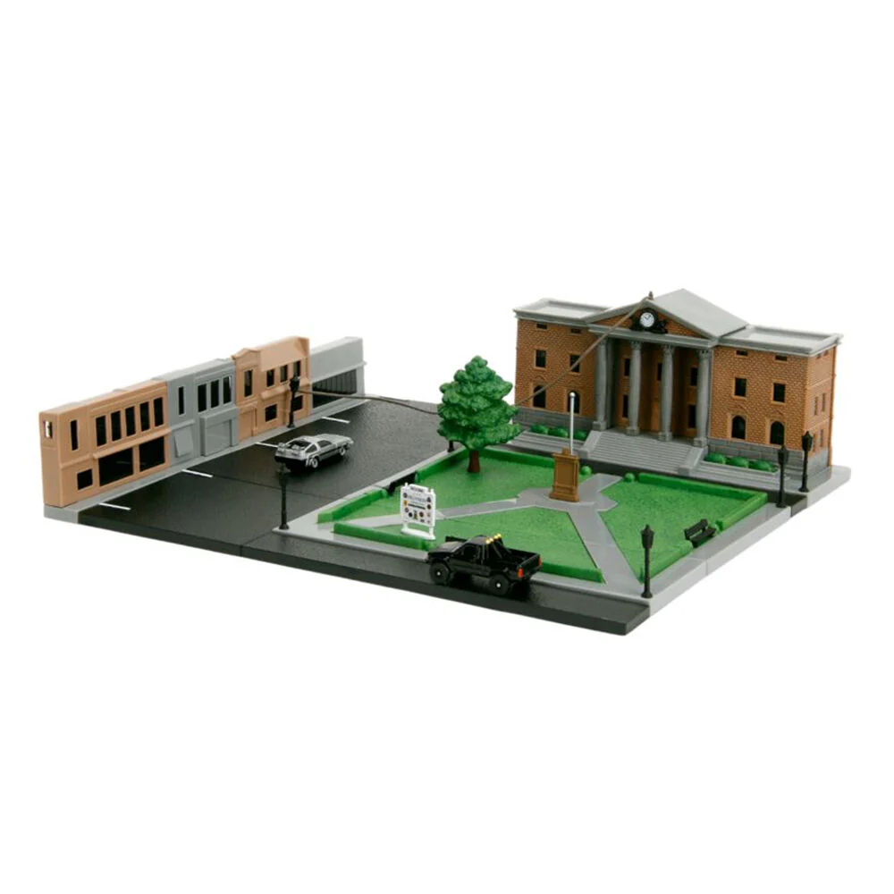 Jada Back To The Future 1.65" Nano Scene Hill Valley Courthouse With 2 Vehicles - Image 3
