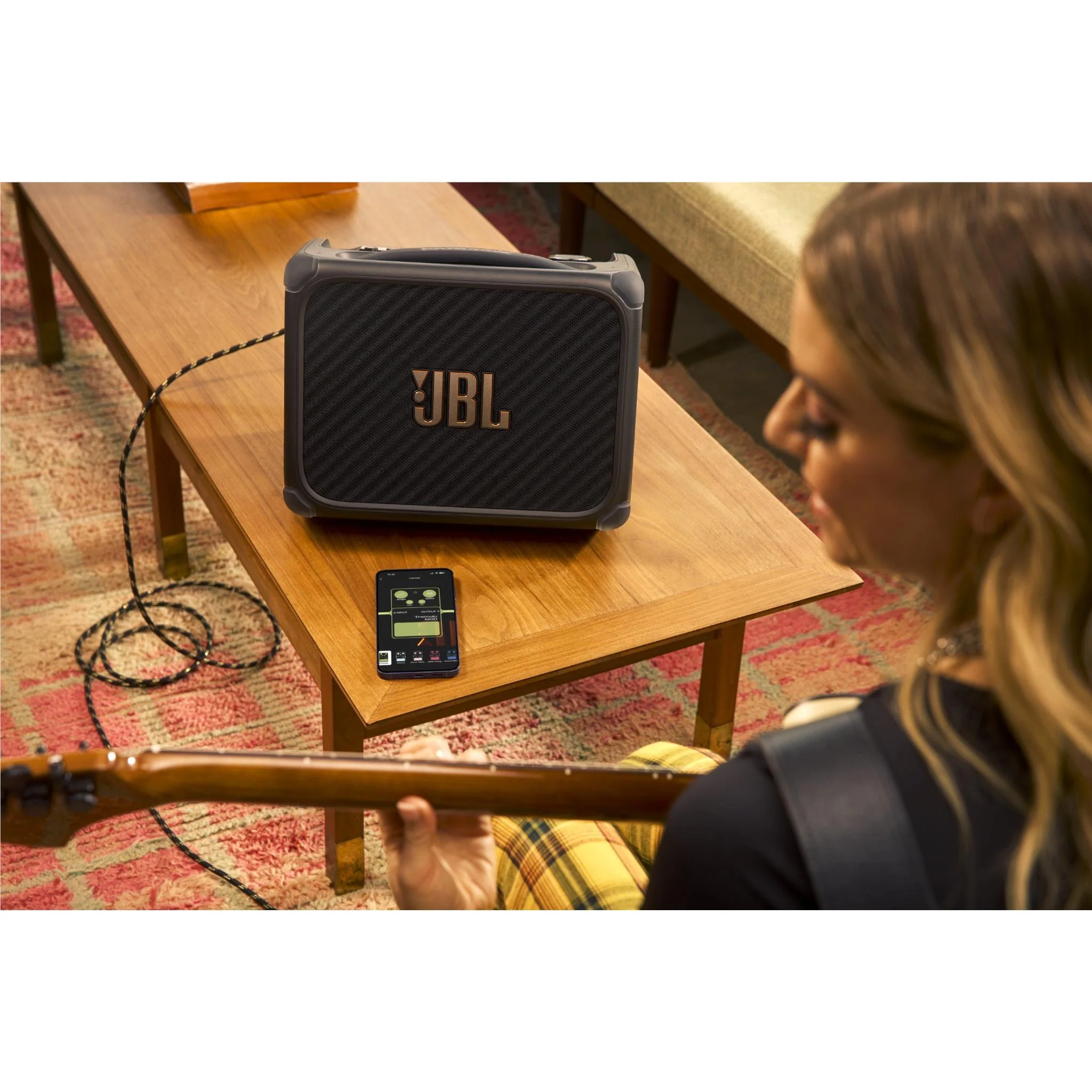 JBL Bandbox Trio Busking Speaker - Image 8