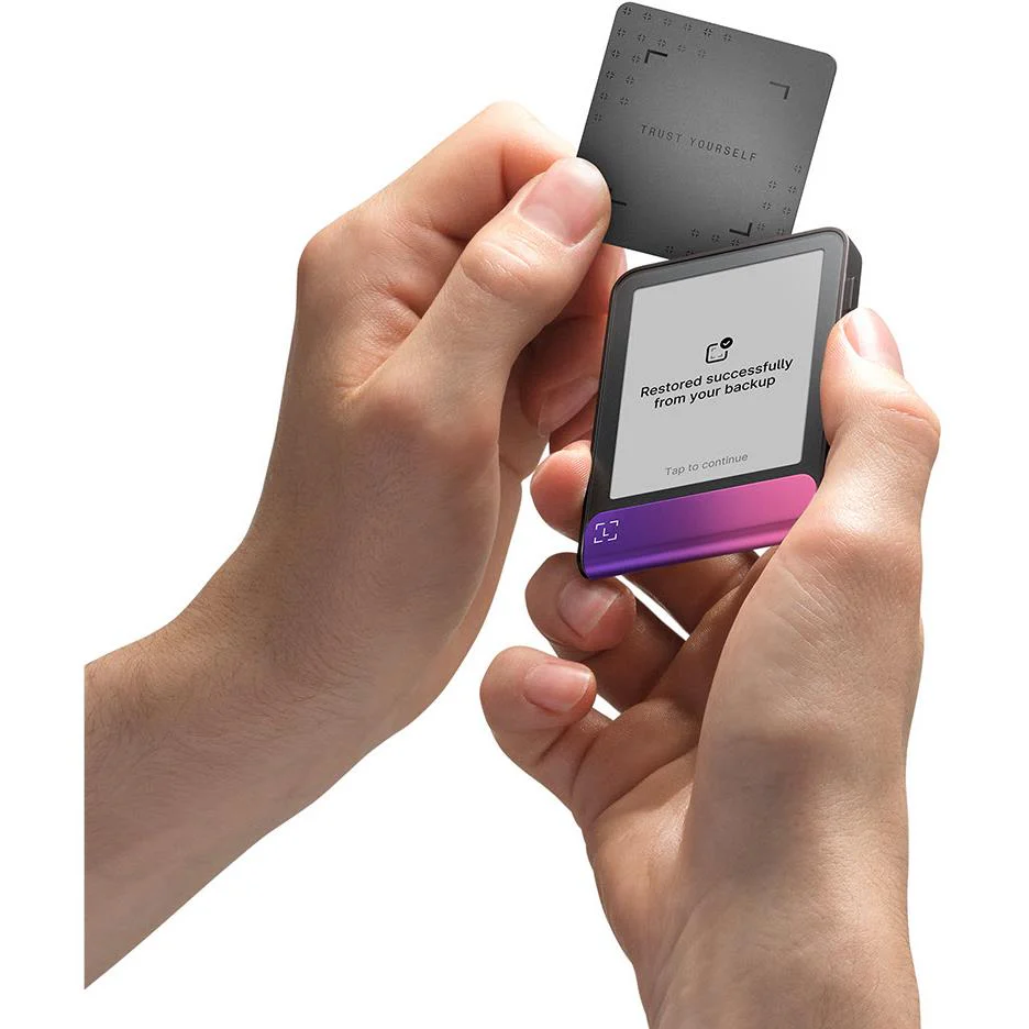 Ledger Flex Crypto Hardware Wallet with Recovery Key (Crimson Magenta) - Image 4