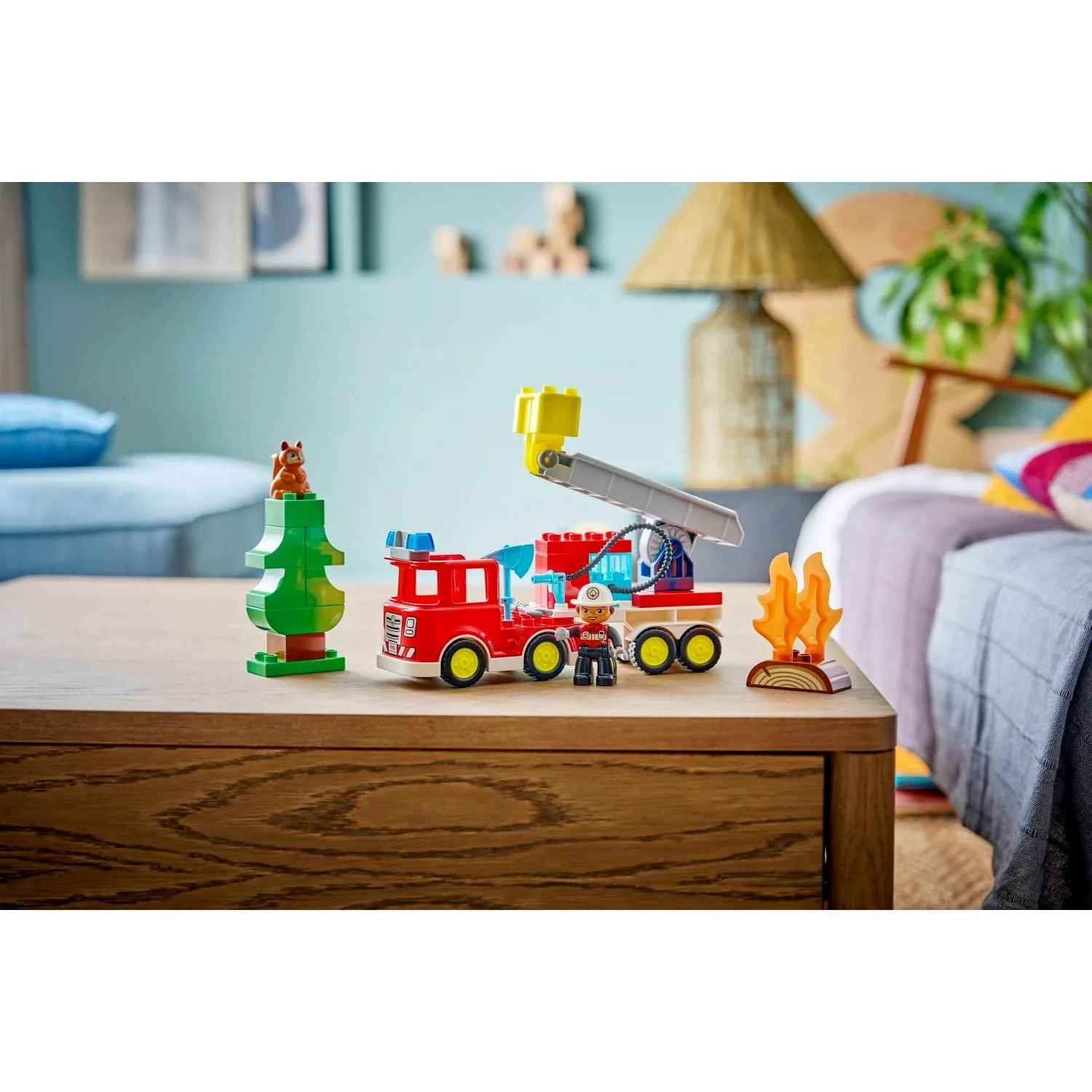 LEGO 10473 Fire Truck with Hose and Firefighter - Duplo - Image 8