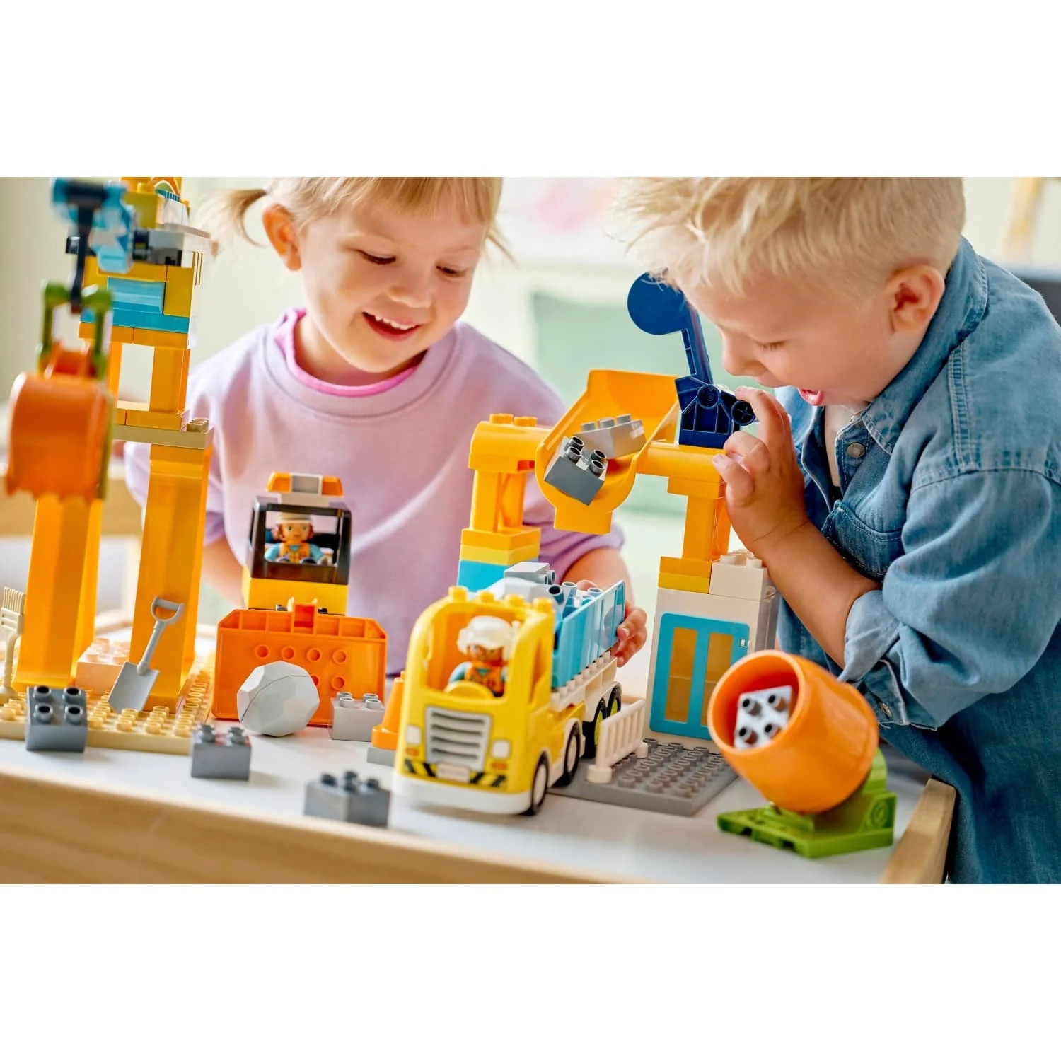 LEGO 10476 3 in 1 Construction Site and Vehicles - Duplo - Image 9