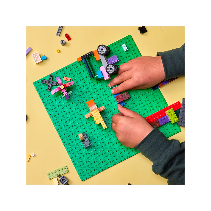 LEGO 11023 Green Baseplate - Classic 4+ - Image 5