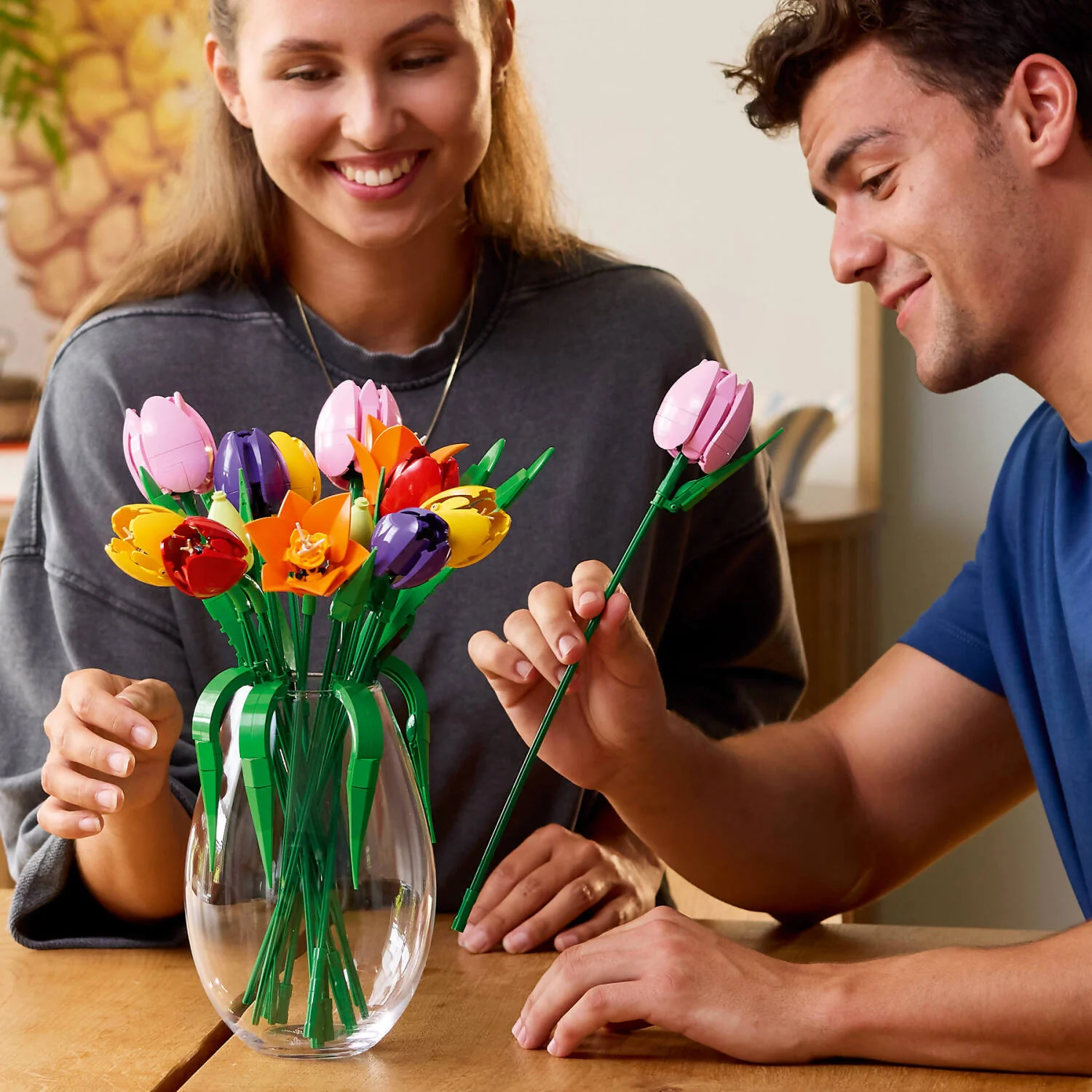 LEGO 11501 Tulip Bouquet - Botanical Collection - Image 4