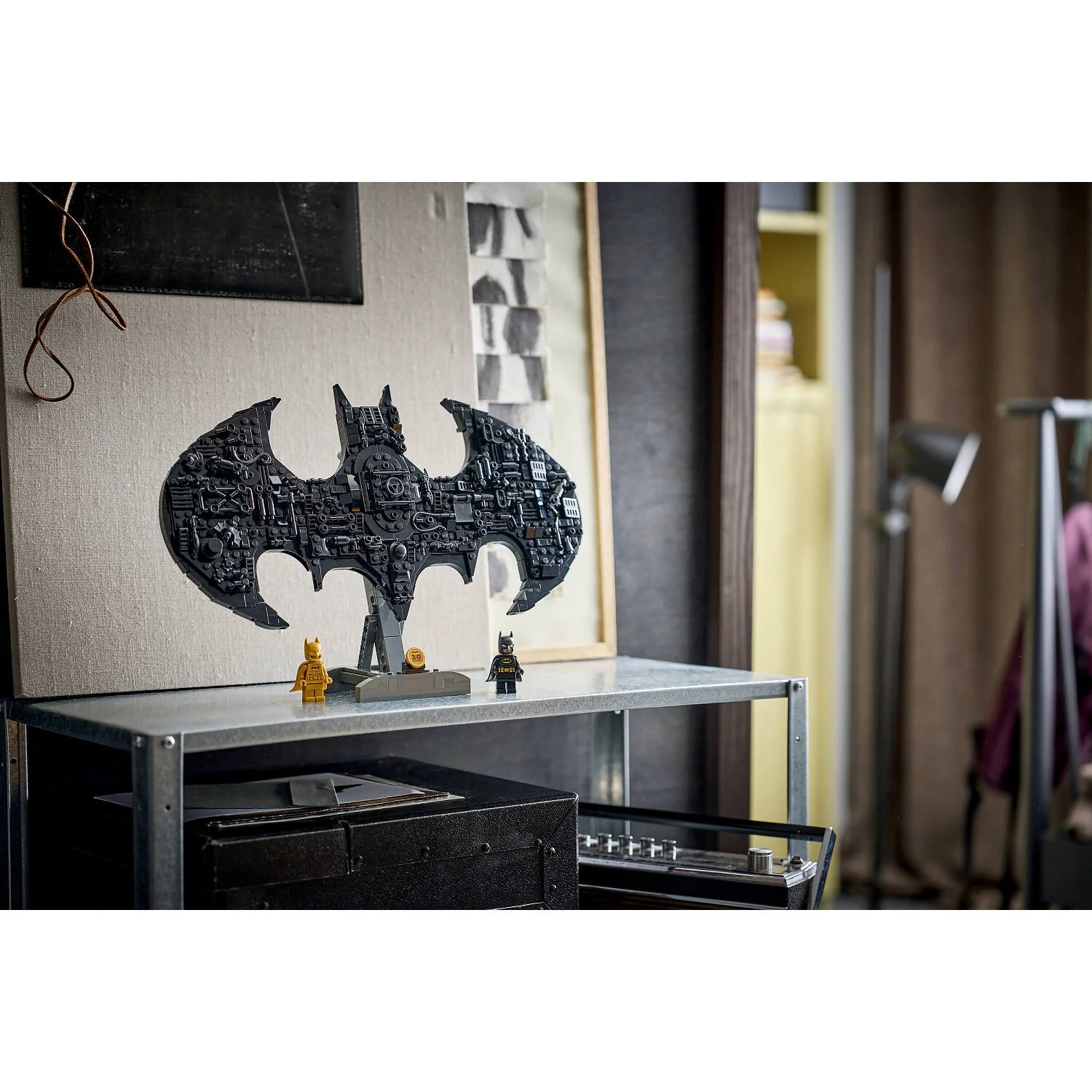 LEGO 76330 Batman Logo - DC Super Heroes - Image 4